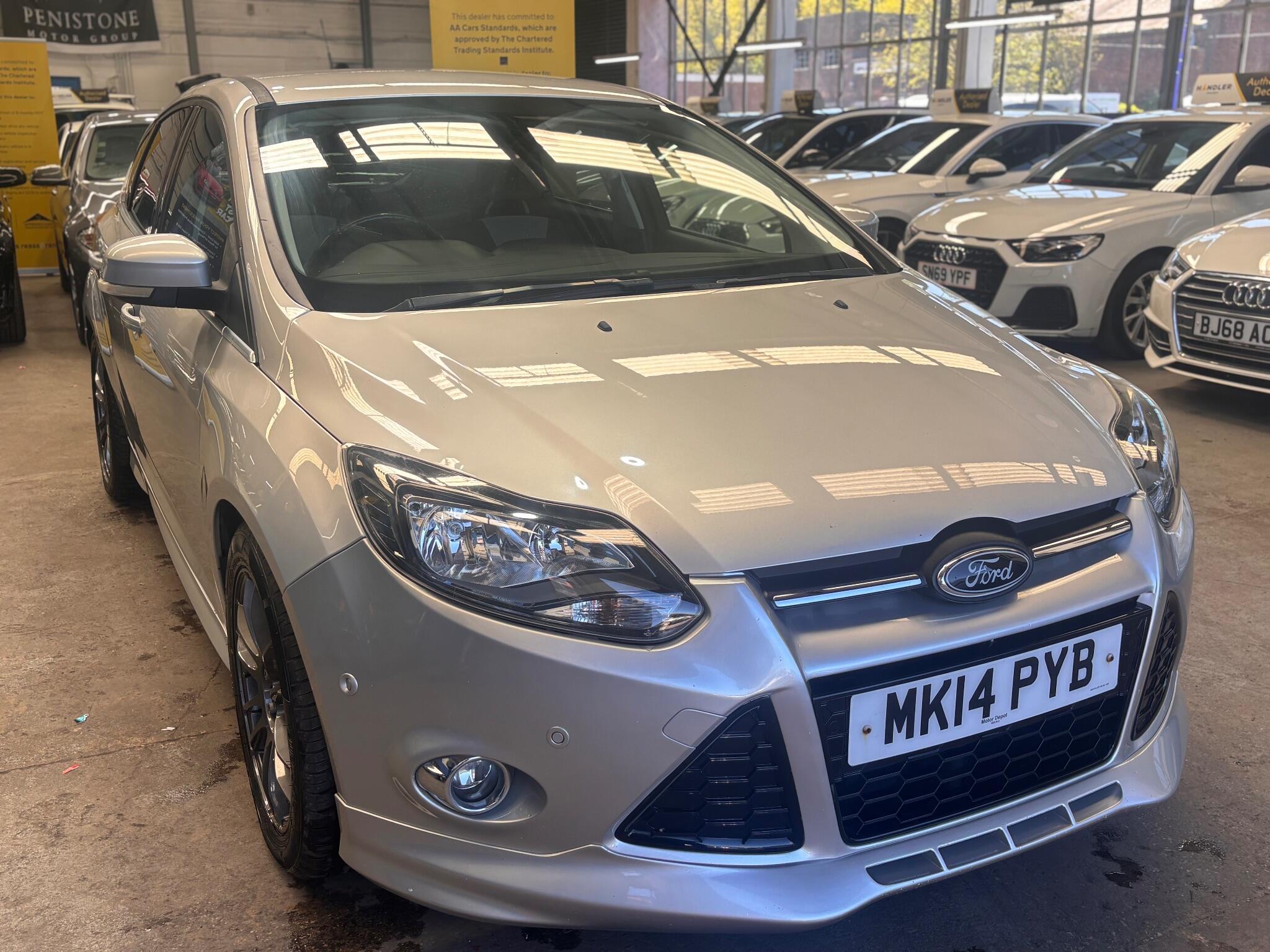 Ford Focus - Image 6