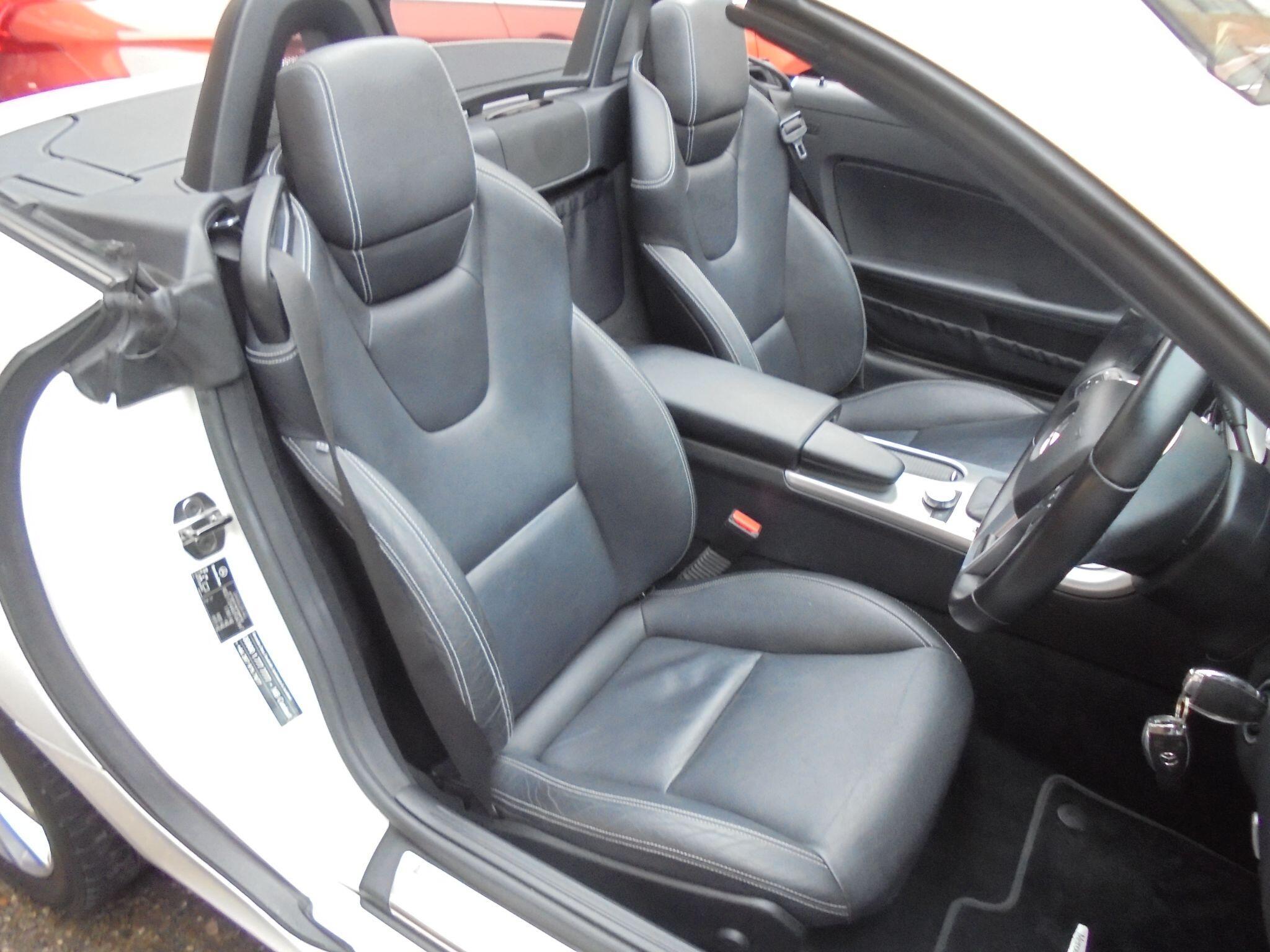 Mercedes SLK - Image 16