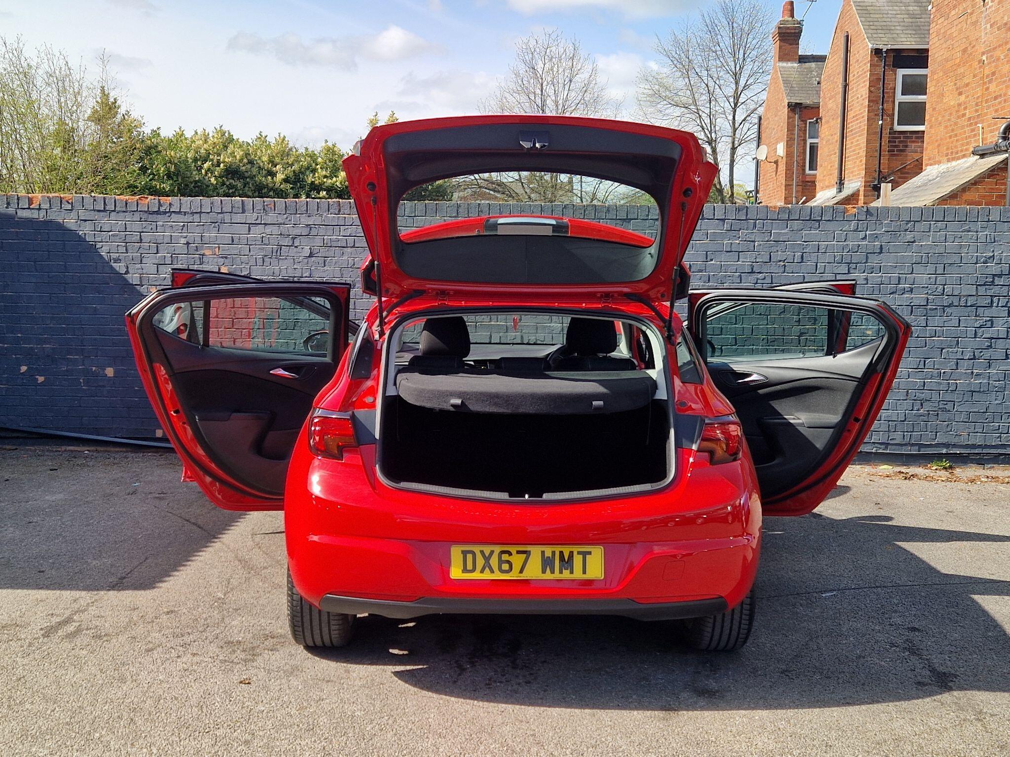 Vauxhall Astra - Image 20