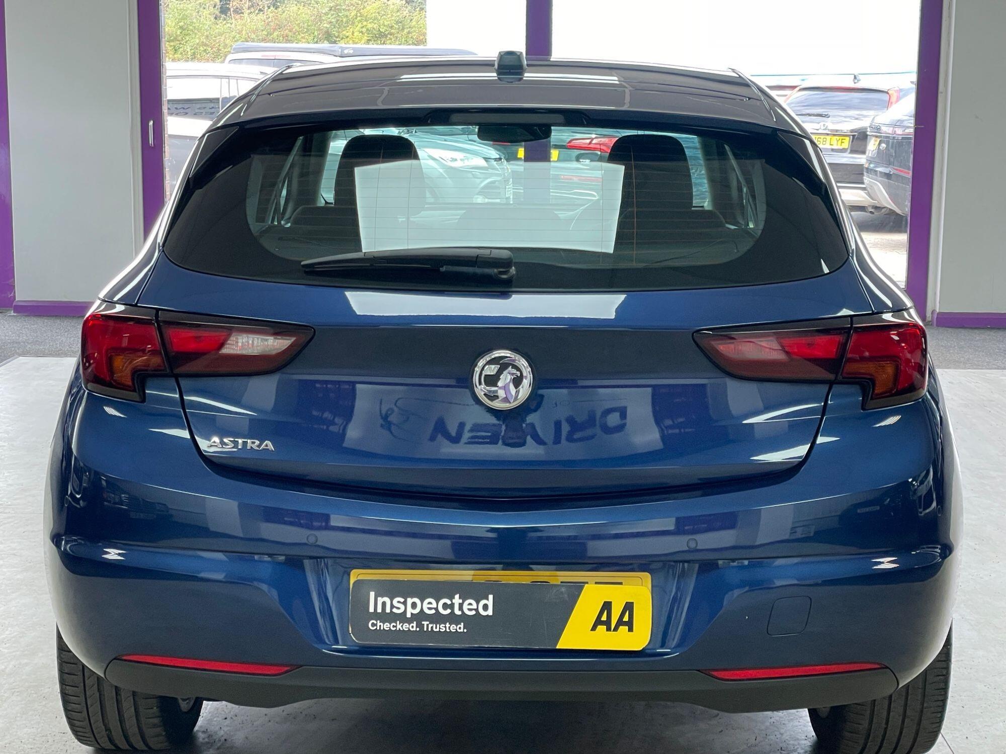 Vauxhall Astra - Image 9