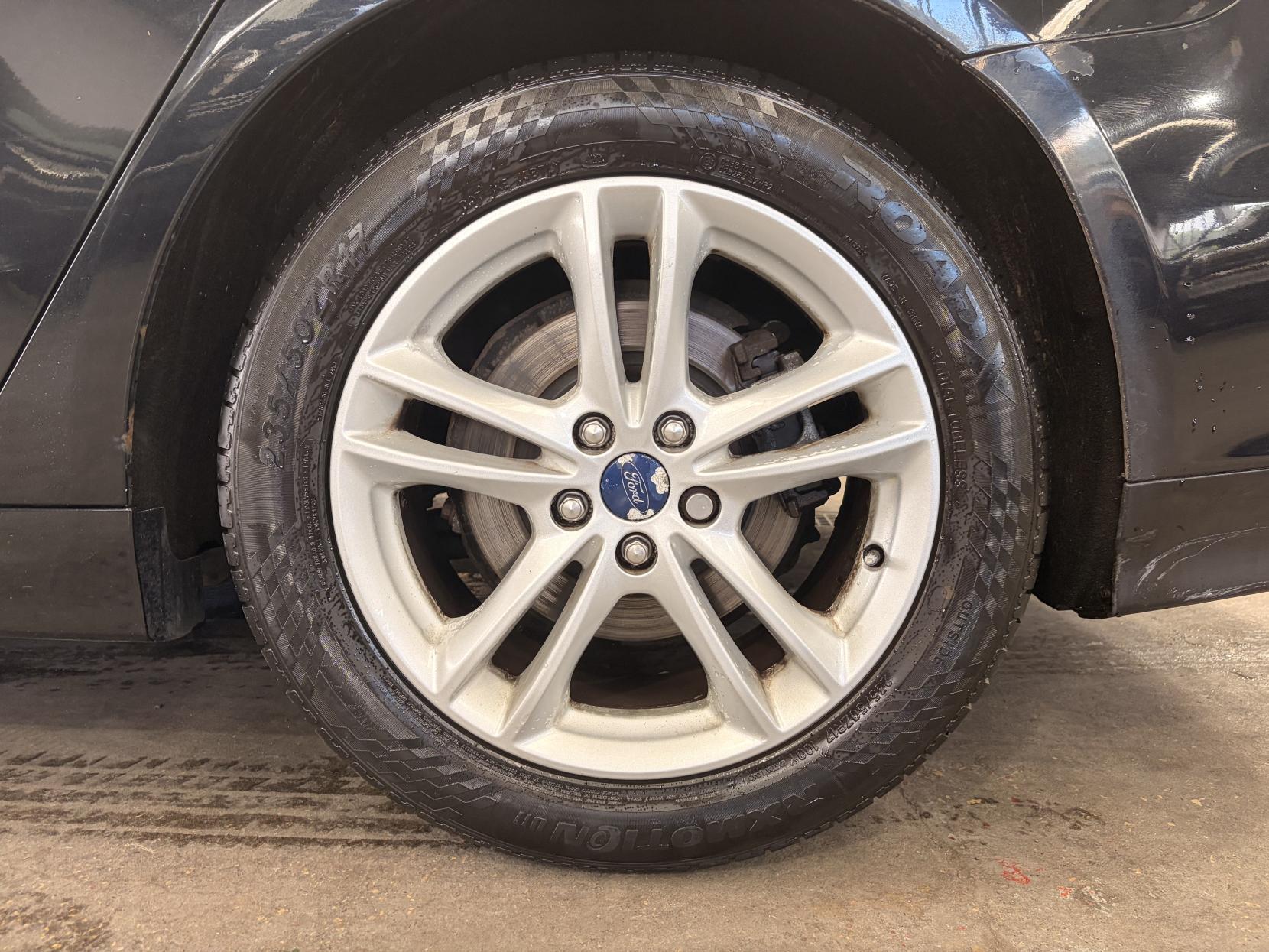 Ford Mondeo - Image 15