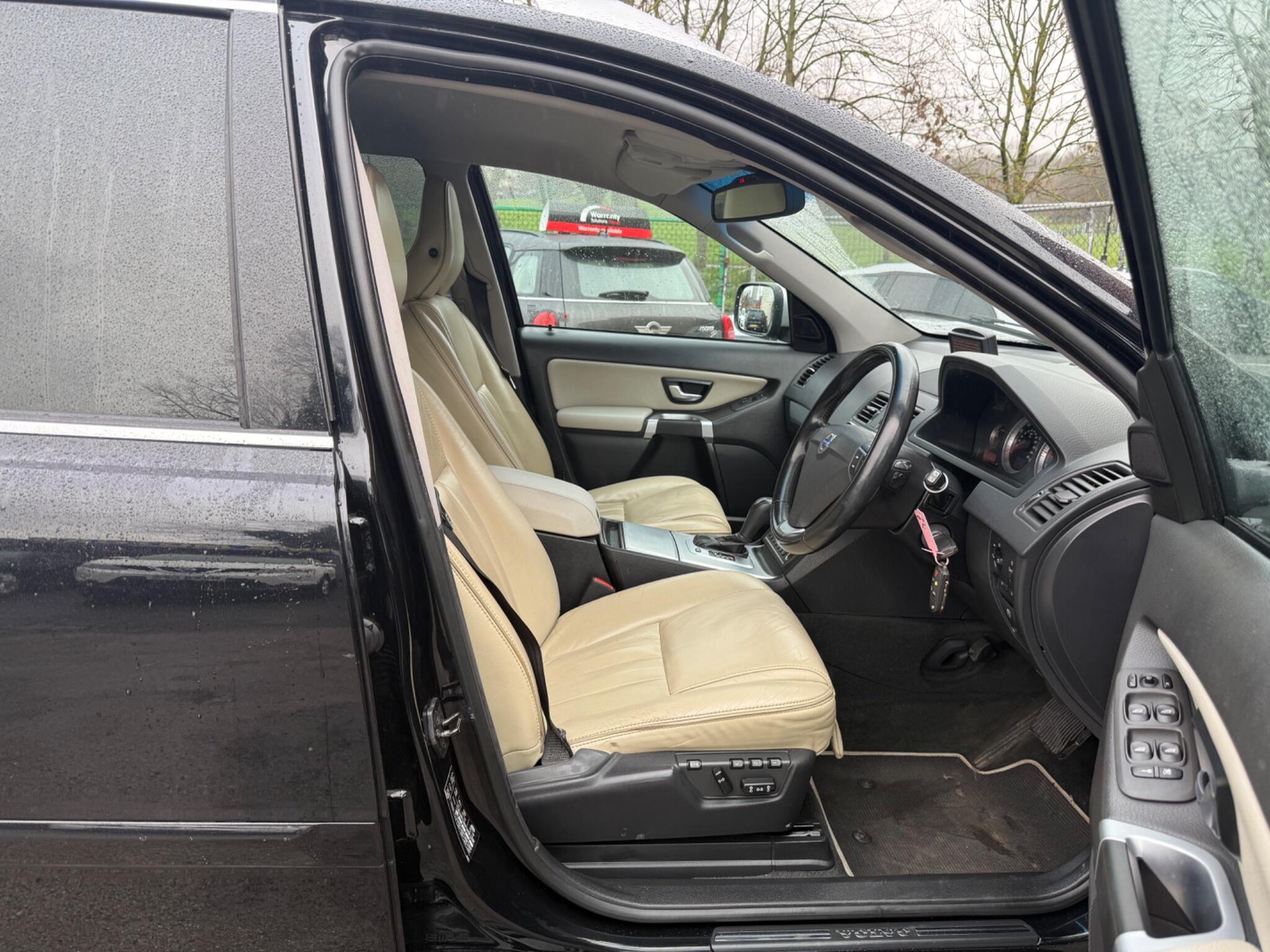 Volvo XC90 - Image 16