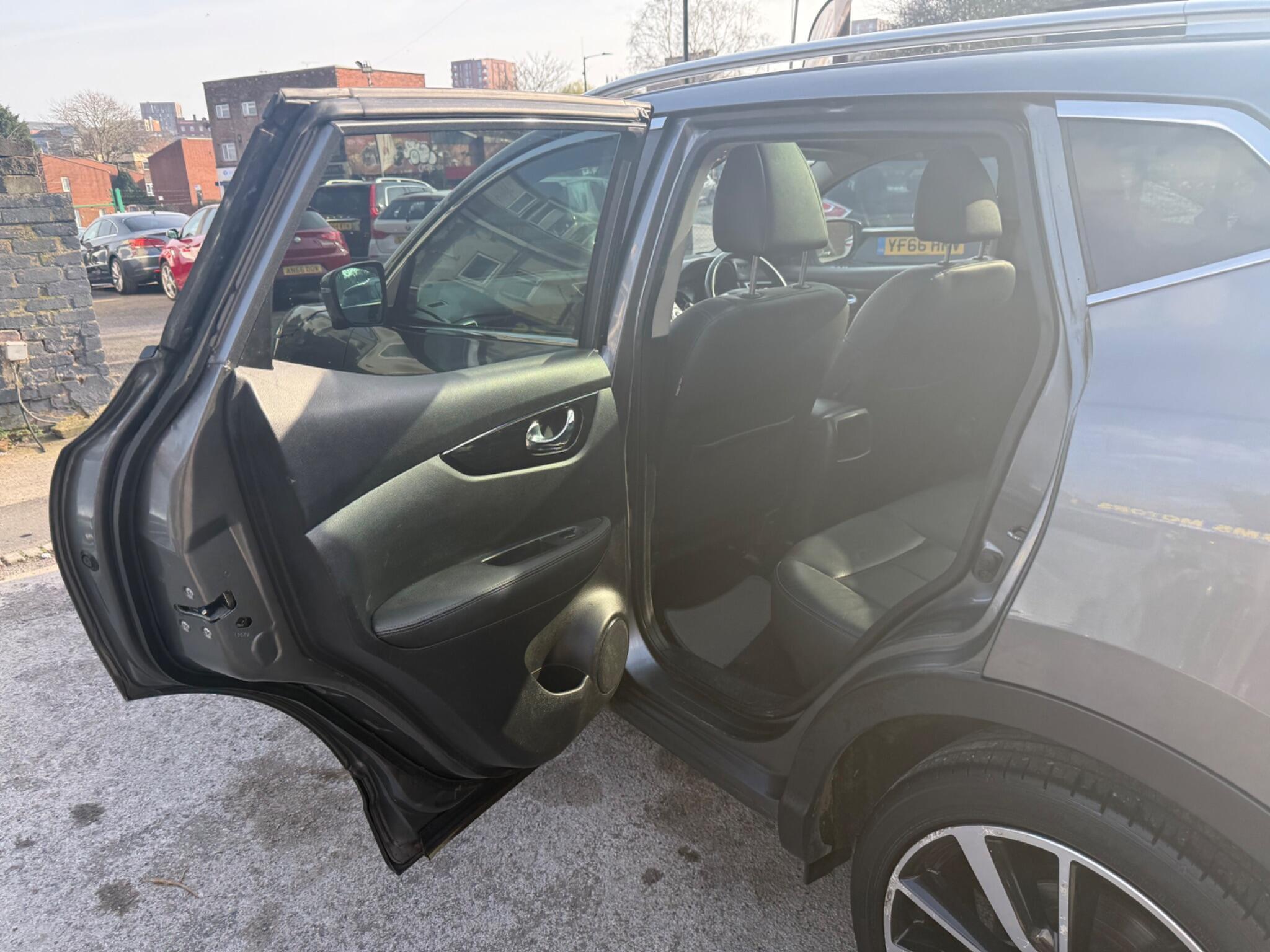 Nissan Qashqai - Image 28