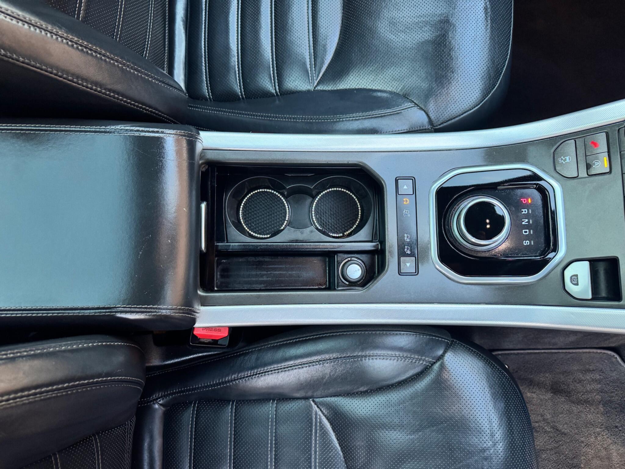 Land Rover Range Rover Evoque - Image 30