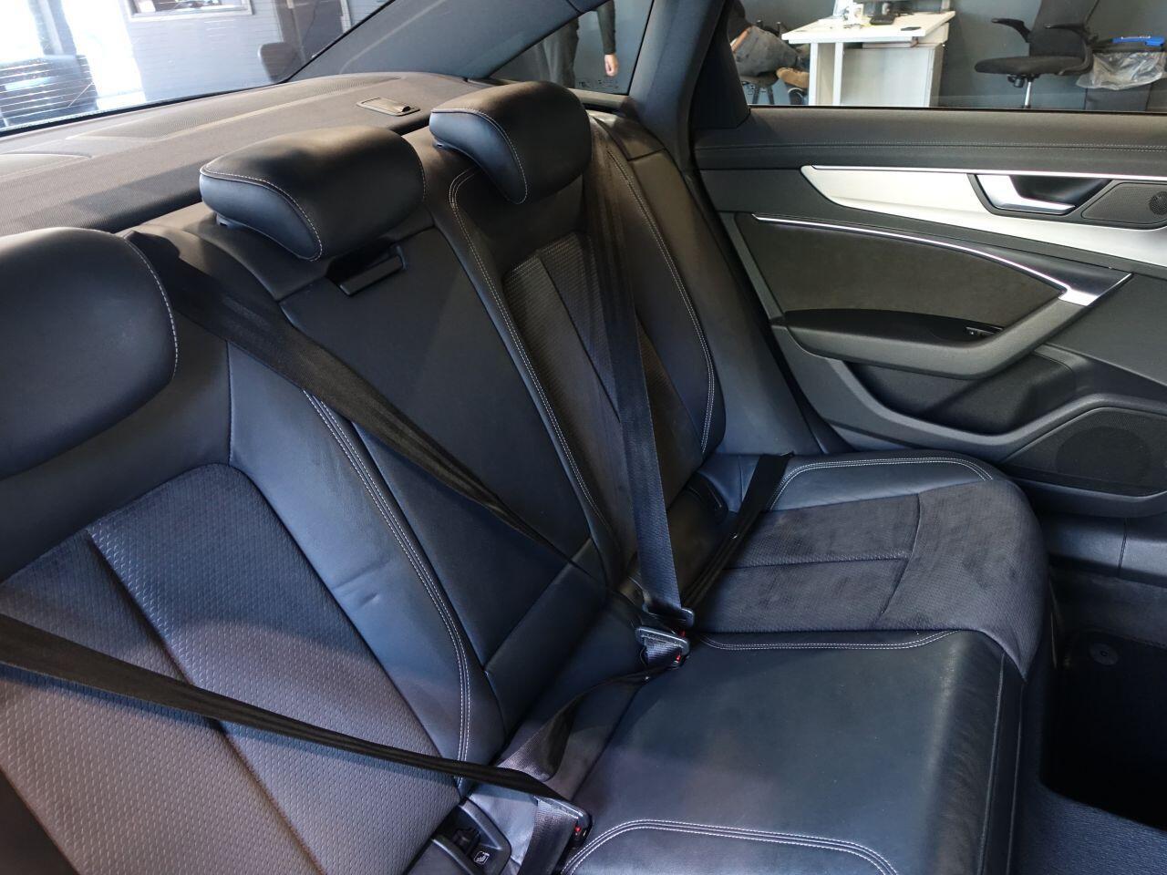 Audi A6 Saloon - Image 14