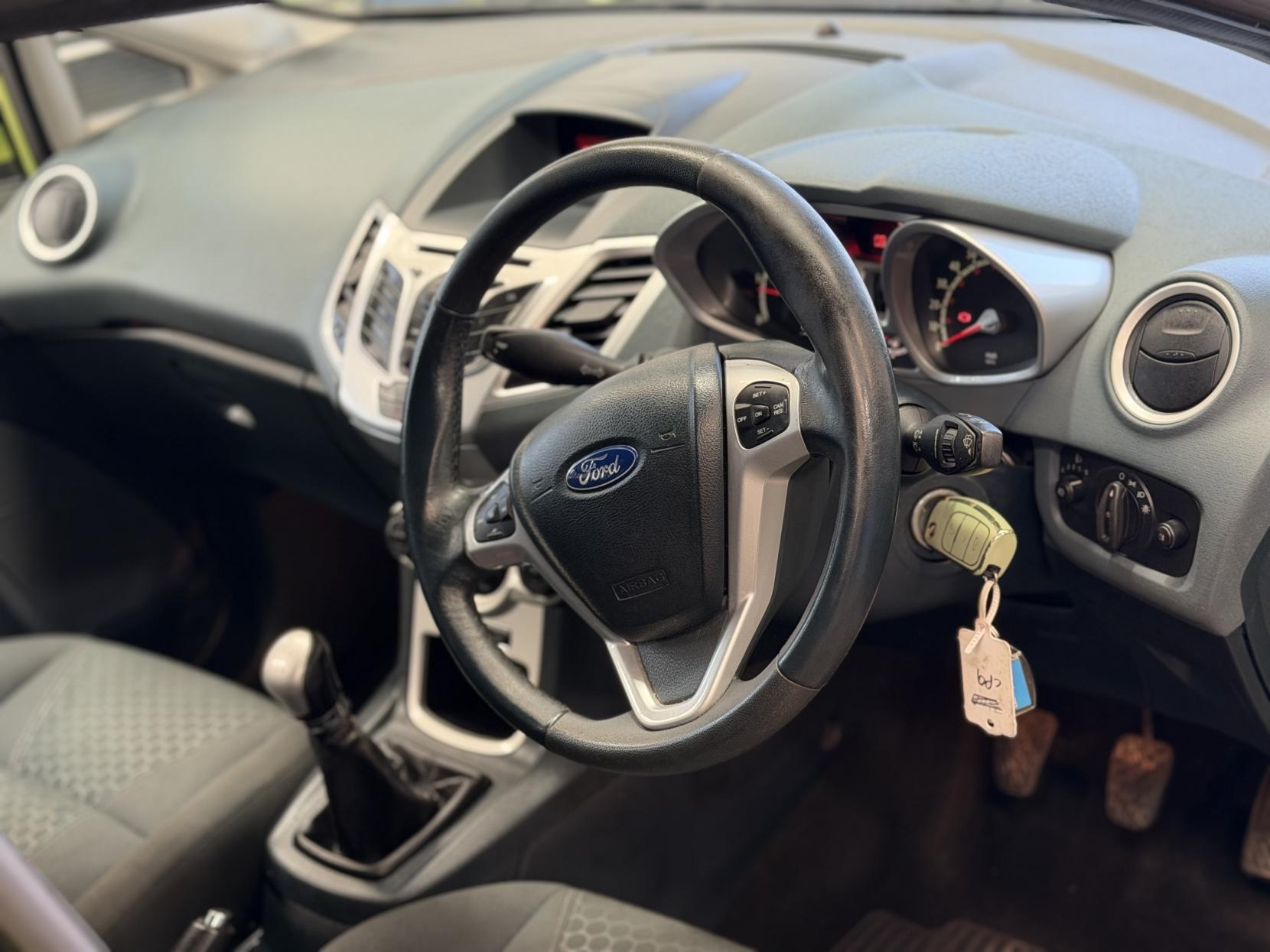 Ford Fiesta - Image 20
