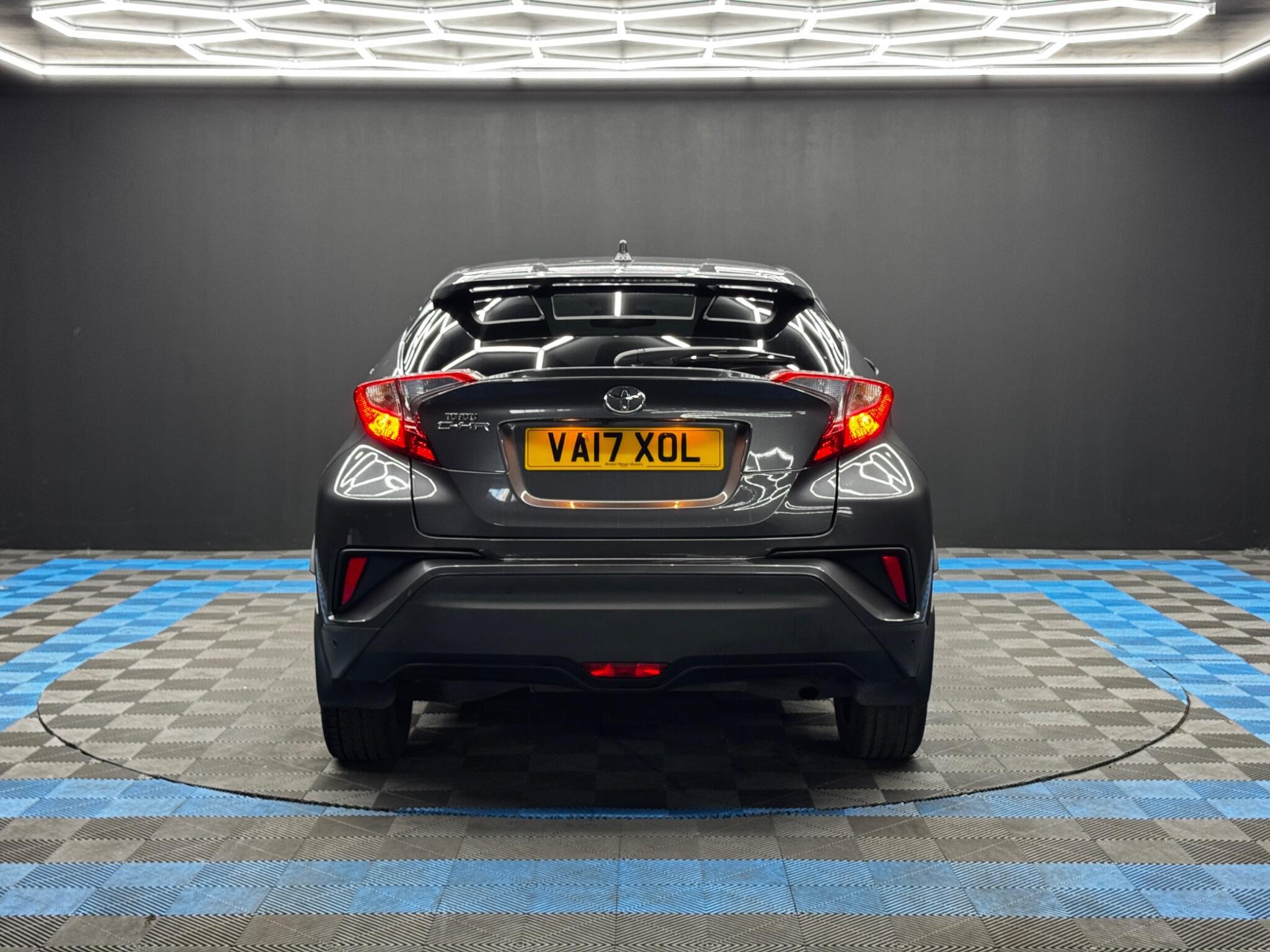 Toyota C-Hr - Image 6