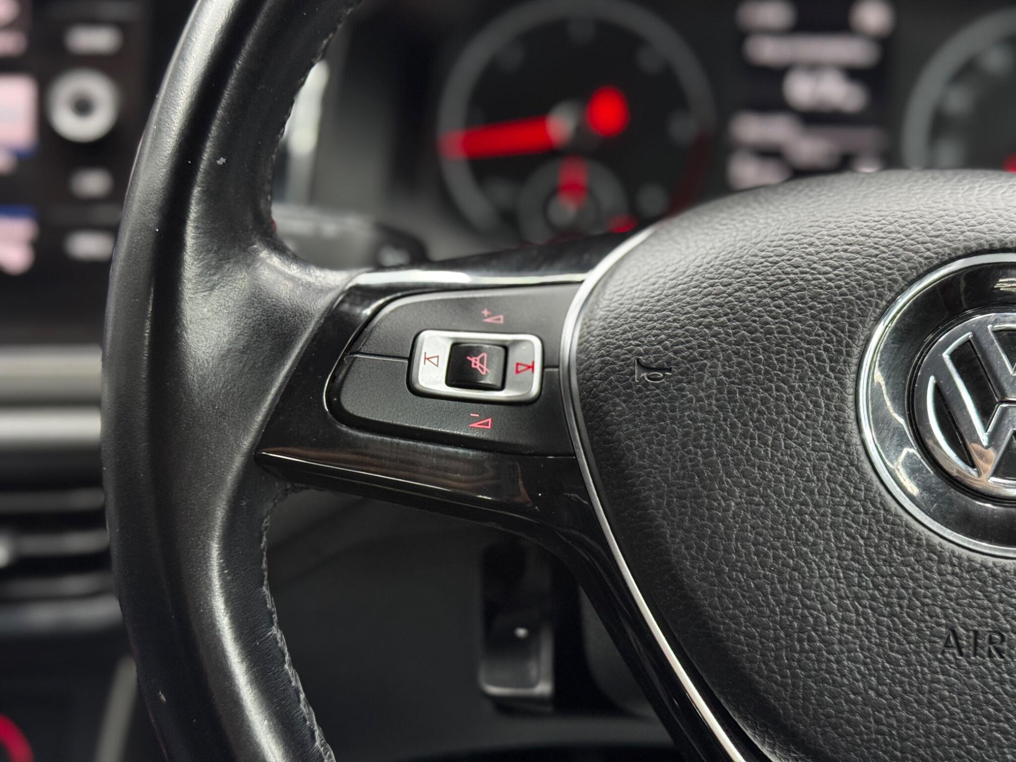 Volkswagen Polo - Image 19