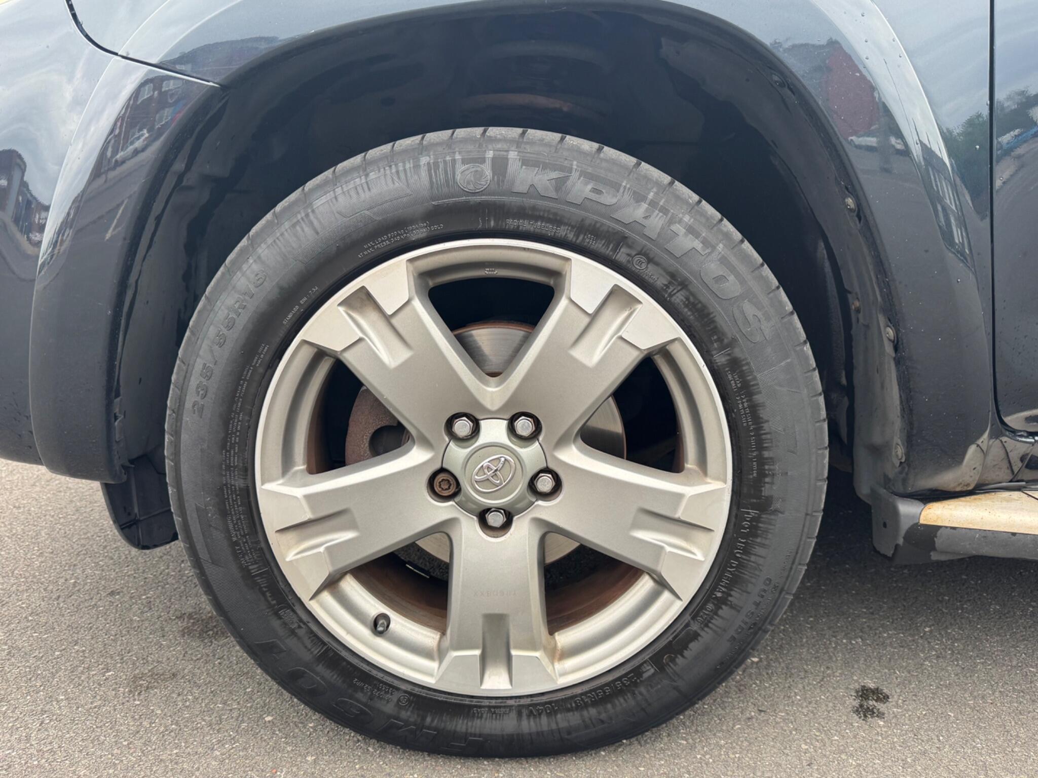 Toyota RAV4 - Image 7