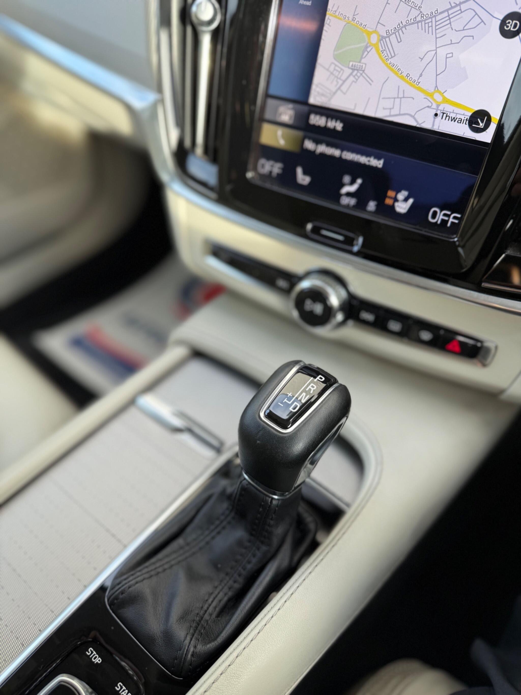 Volvo S90 - Image 46