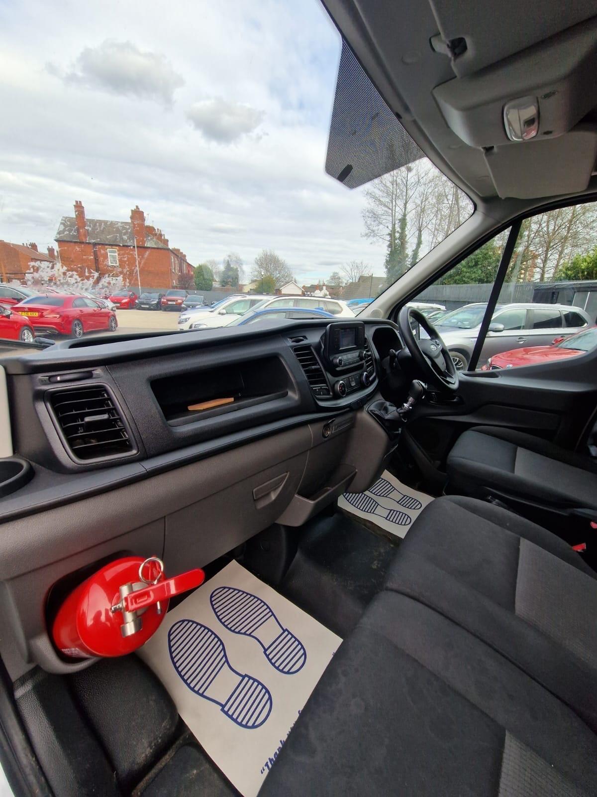Ford Transit - Image 36