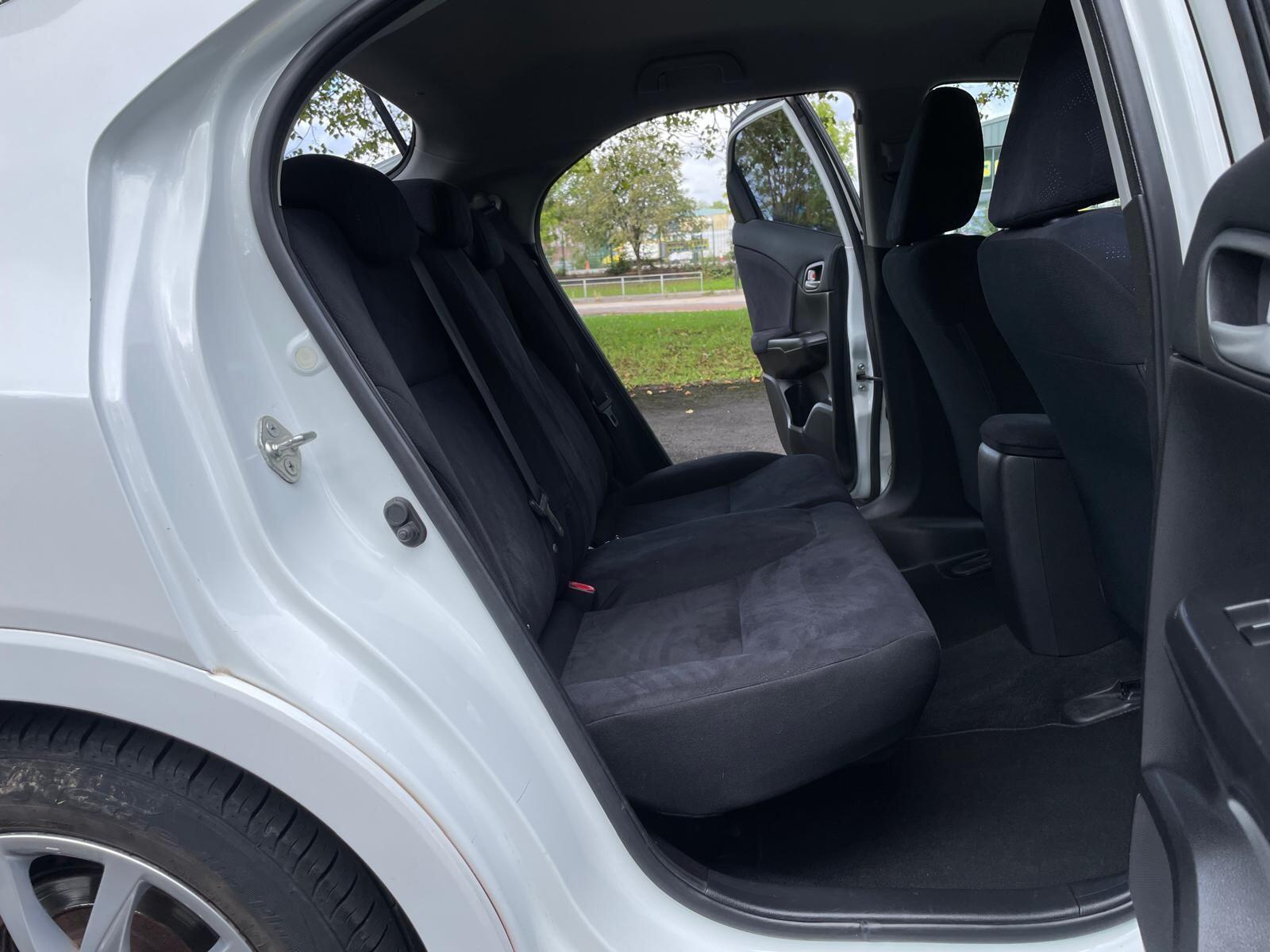 Honda Civic - Image 19