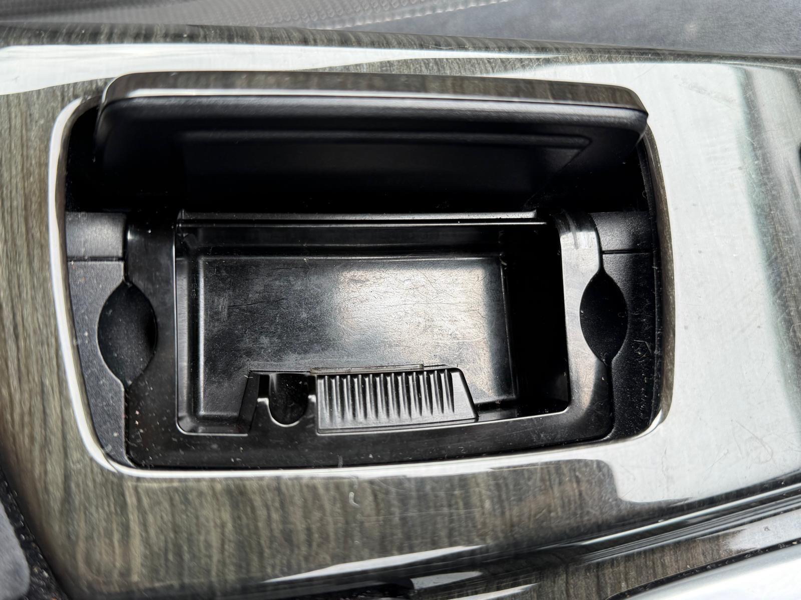 BMW 5 Series - Image 13