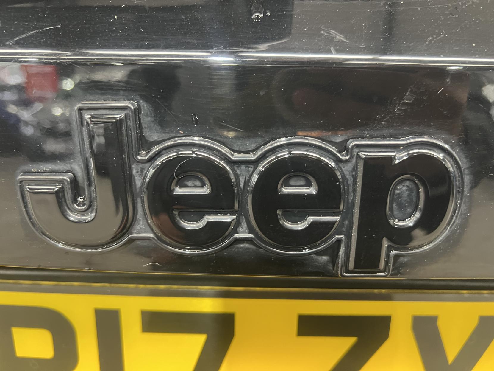 Jeep Renegade - Image 15
