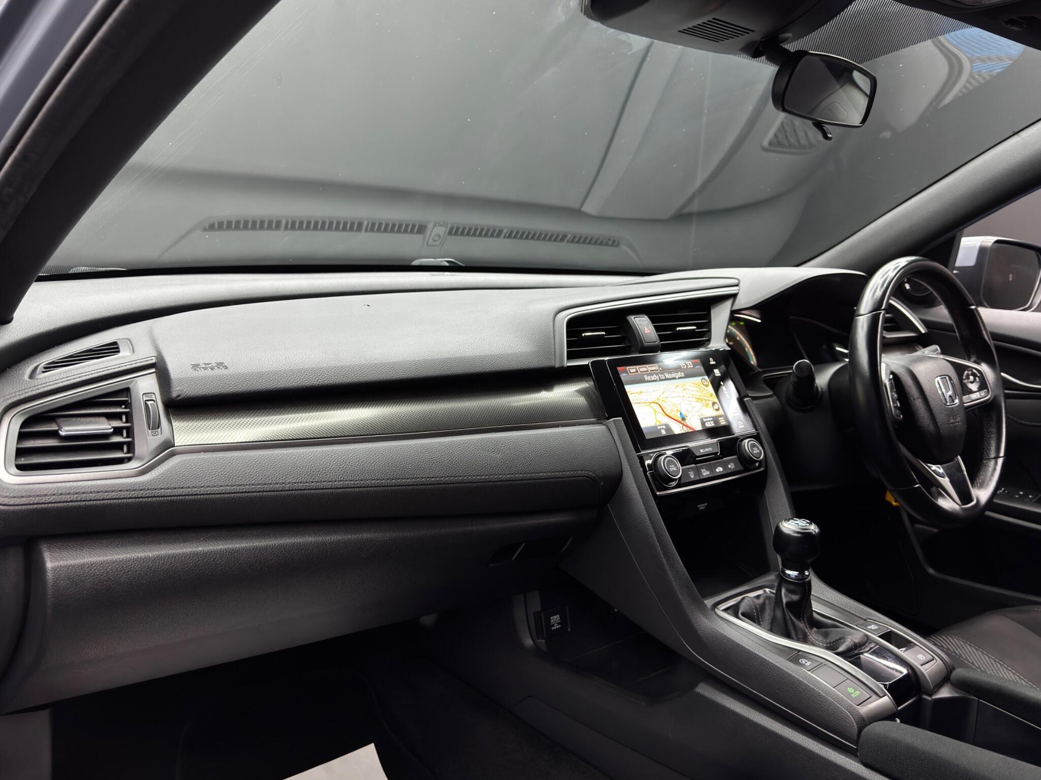 Honda Civic - Image 11