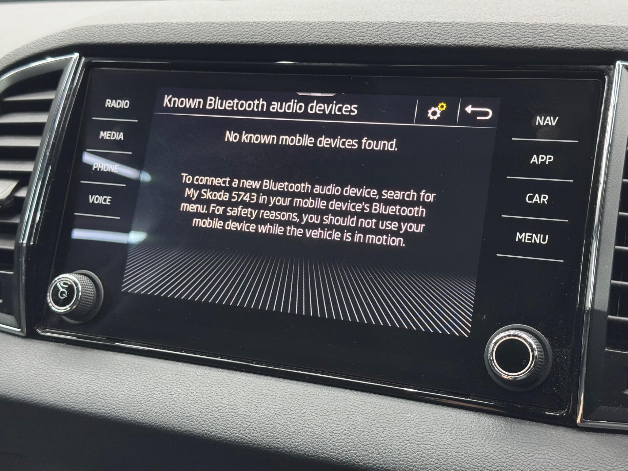 Skoda Karoq - Image 35