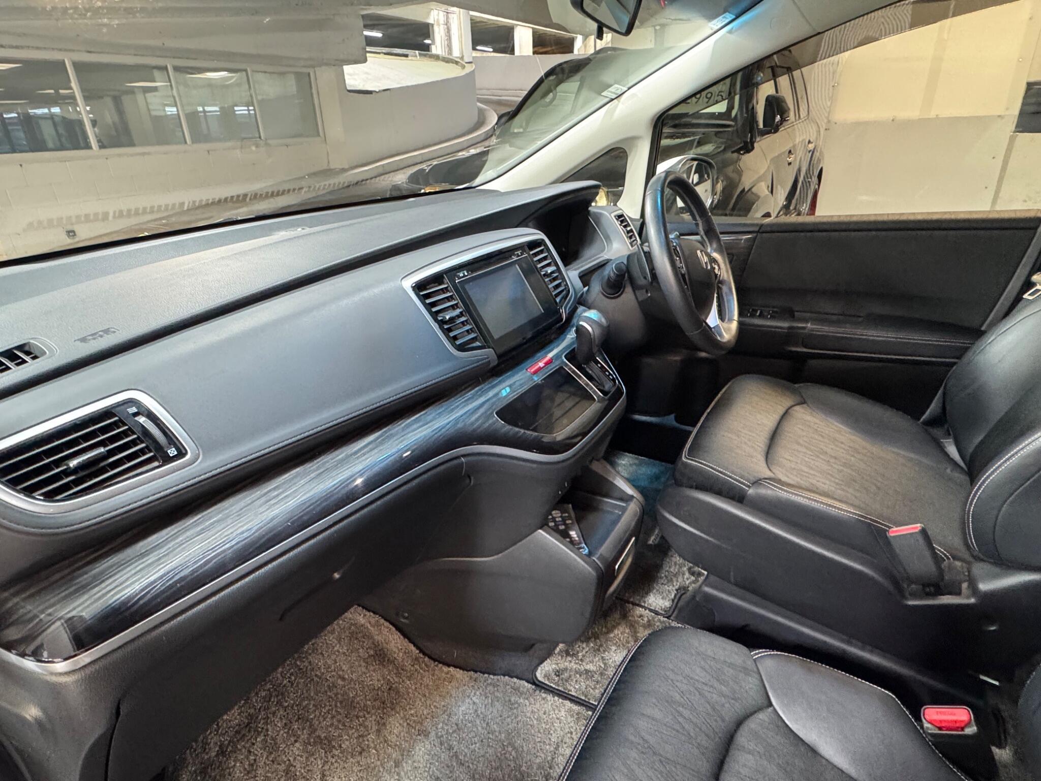 Honda Odyssey - Image 10