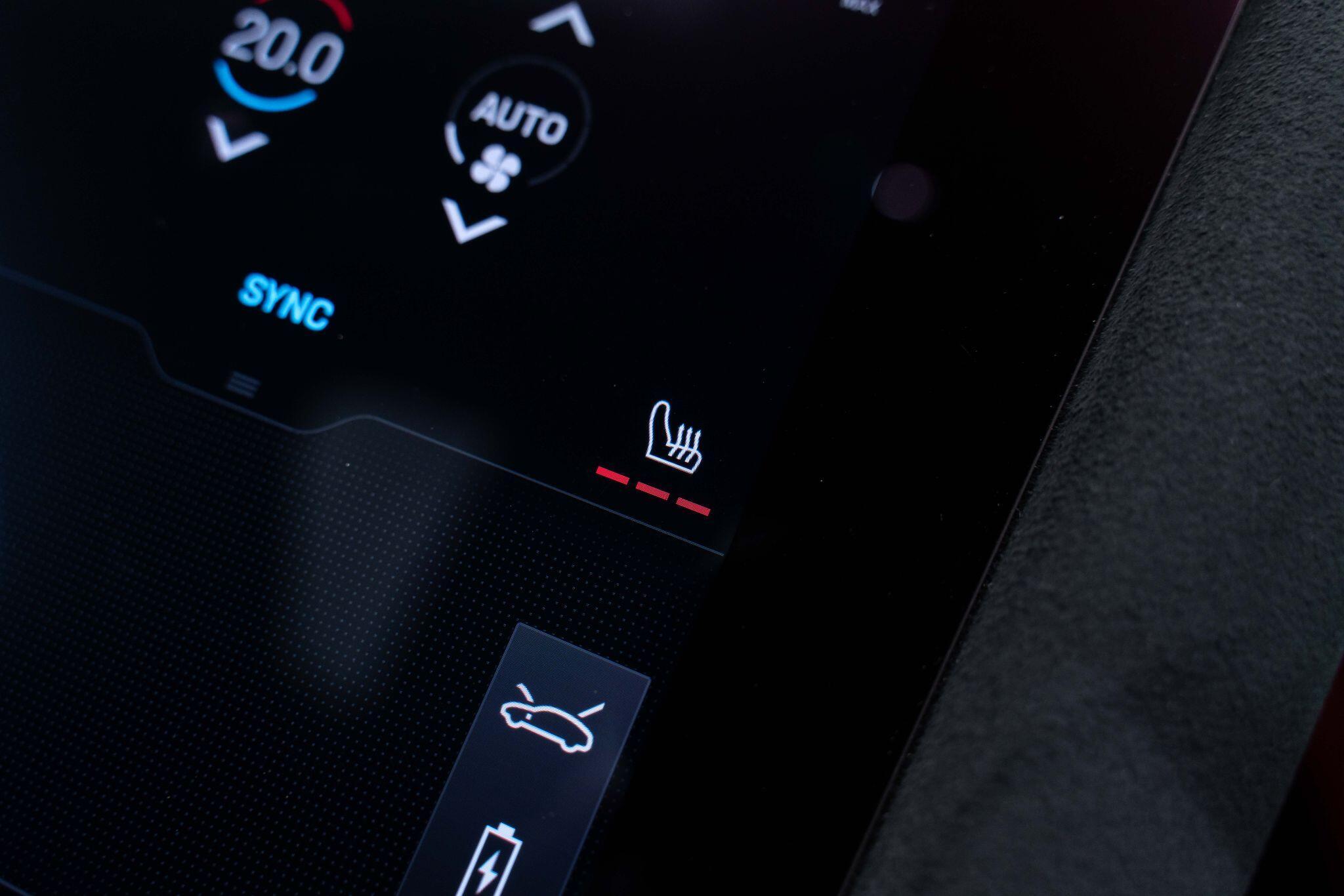 Porsche Taycan - Image 48