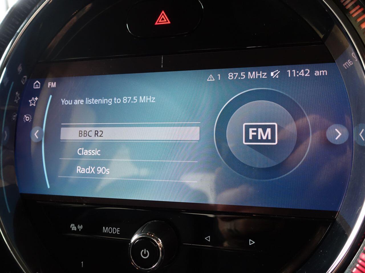 MINI Hatch - Image 19