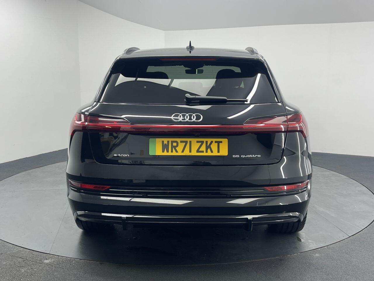 Audi E-Tron - Image 16