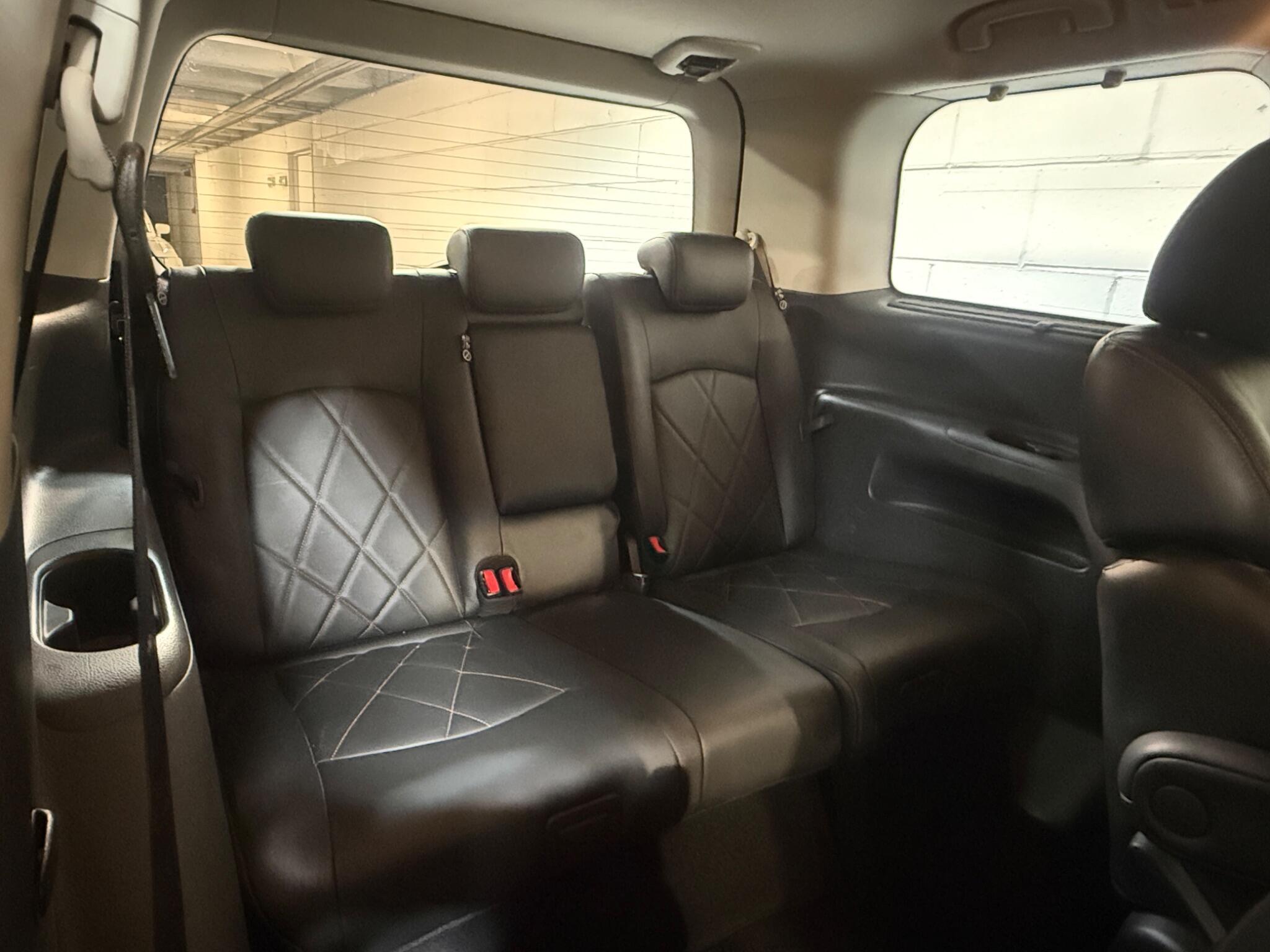 Nissan Elgrand - Image 14