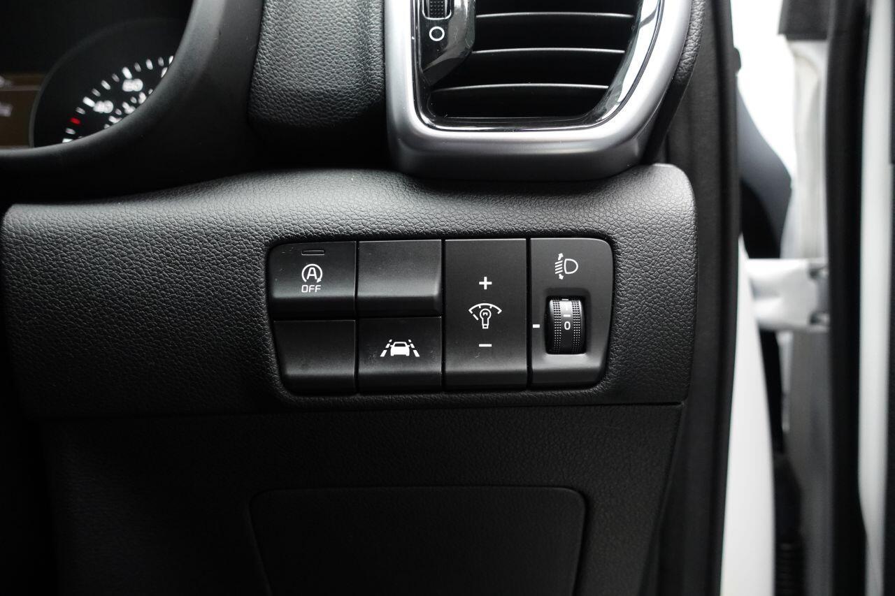 Kia Sportage - Image 53