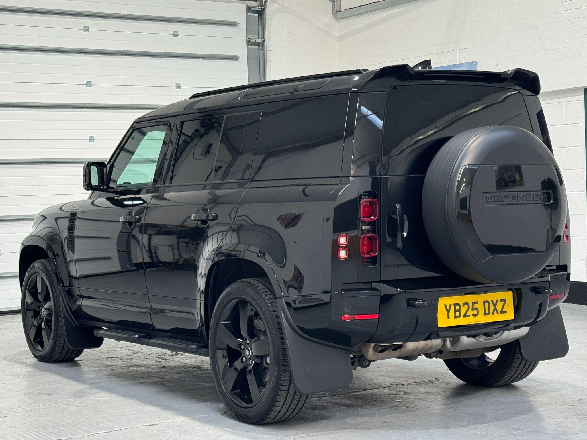 Land Rover Defender 110 - Image 15