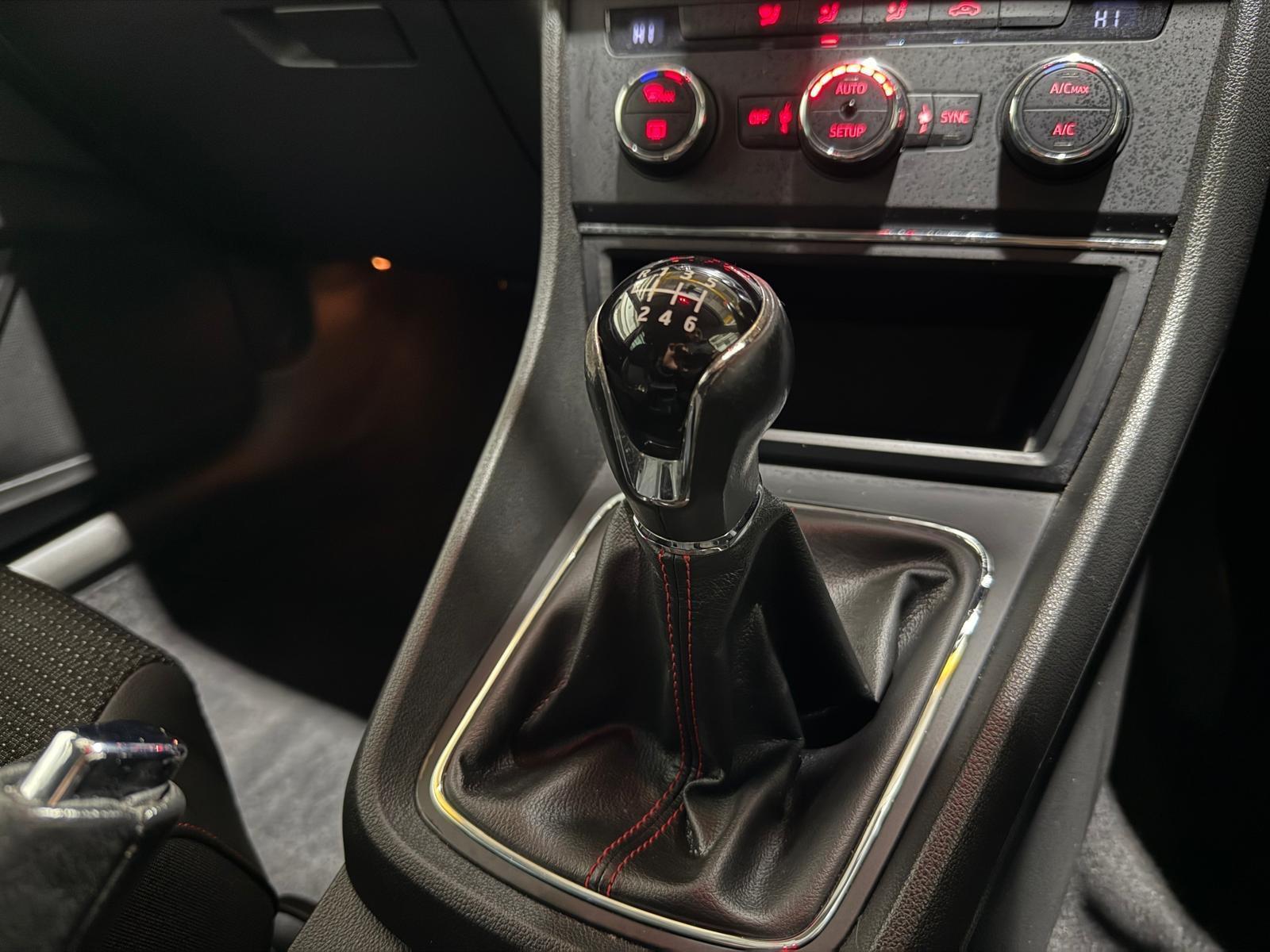 SEAT Leon - Image 40