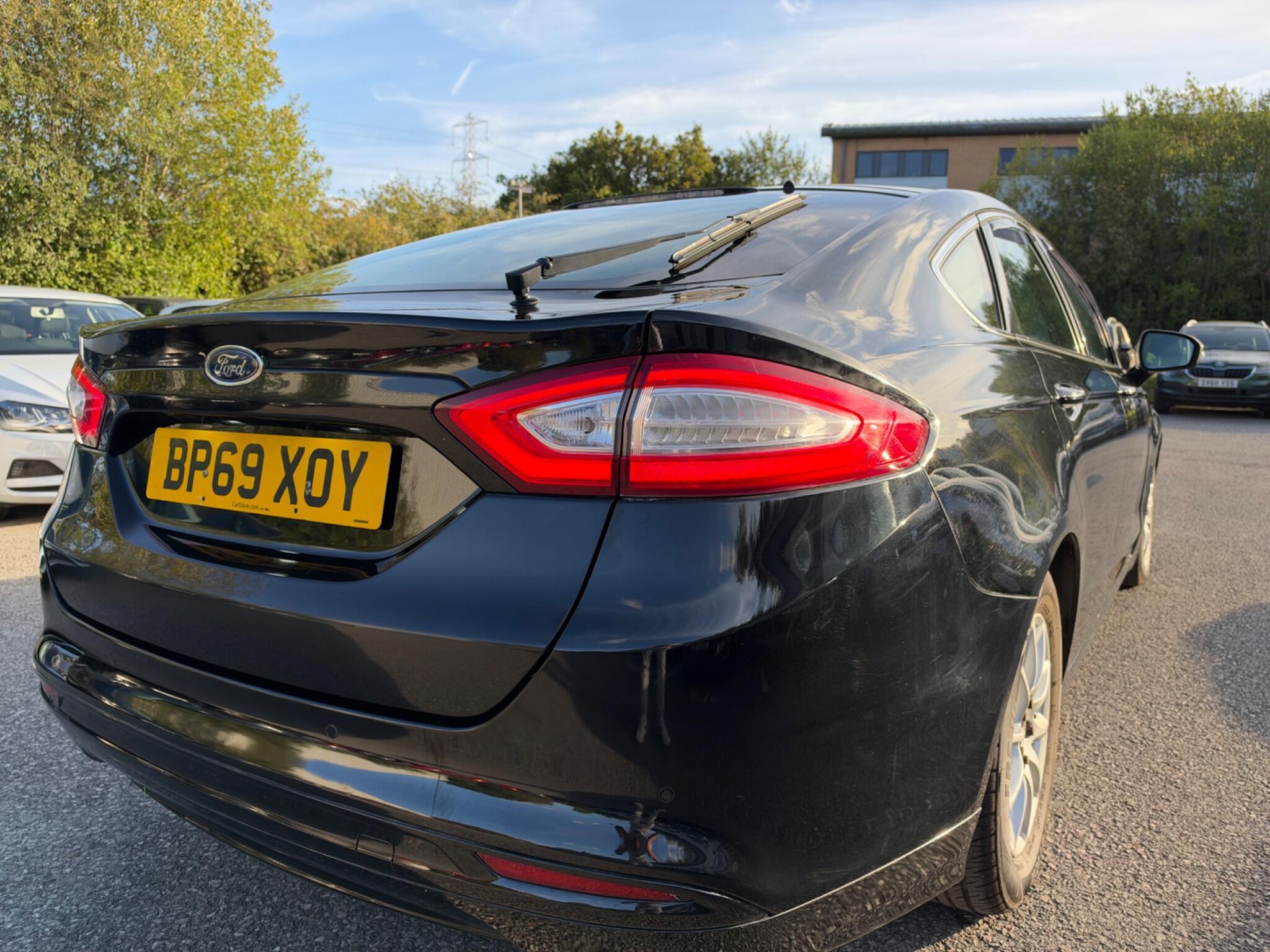 Ford Mondeo - Image 13