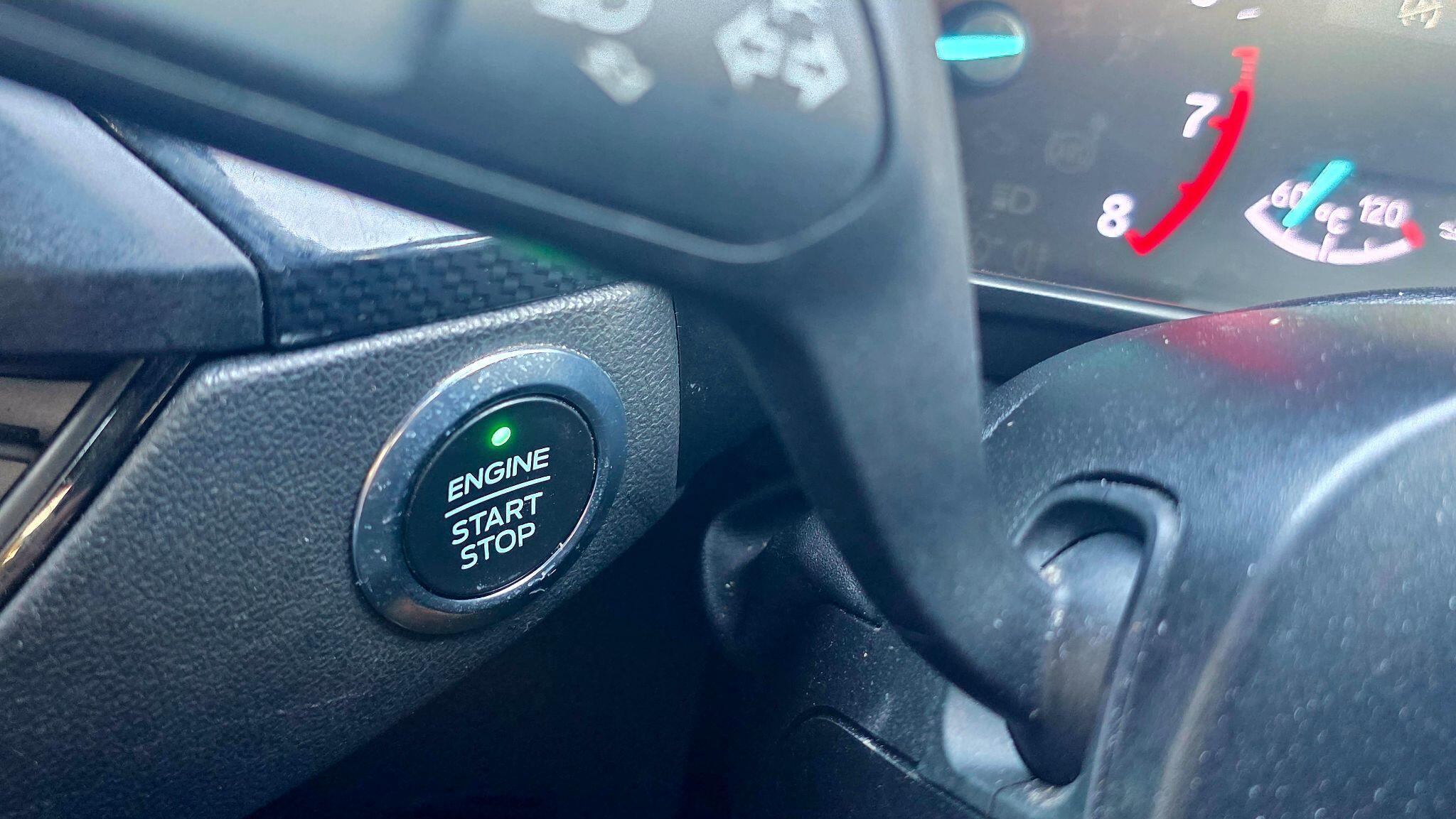 Ford Focus - Image 26