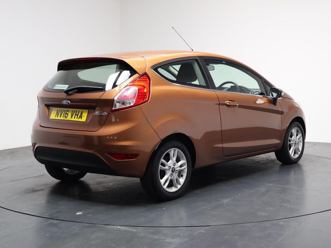 Ford Fiesta - Image 11