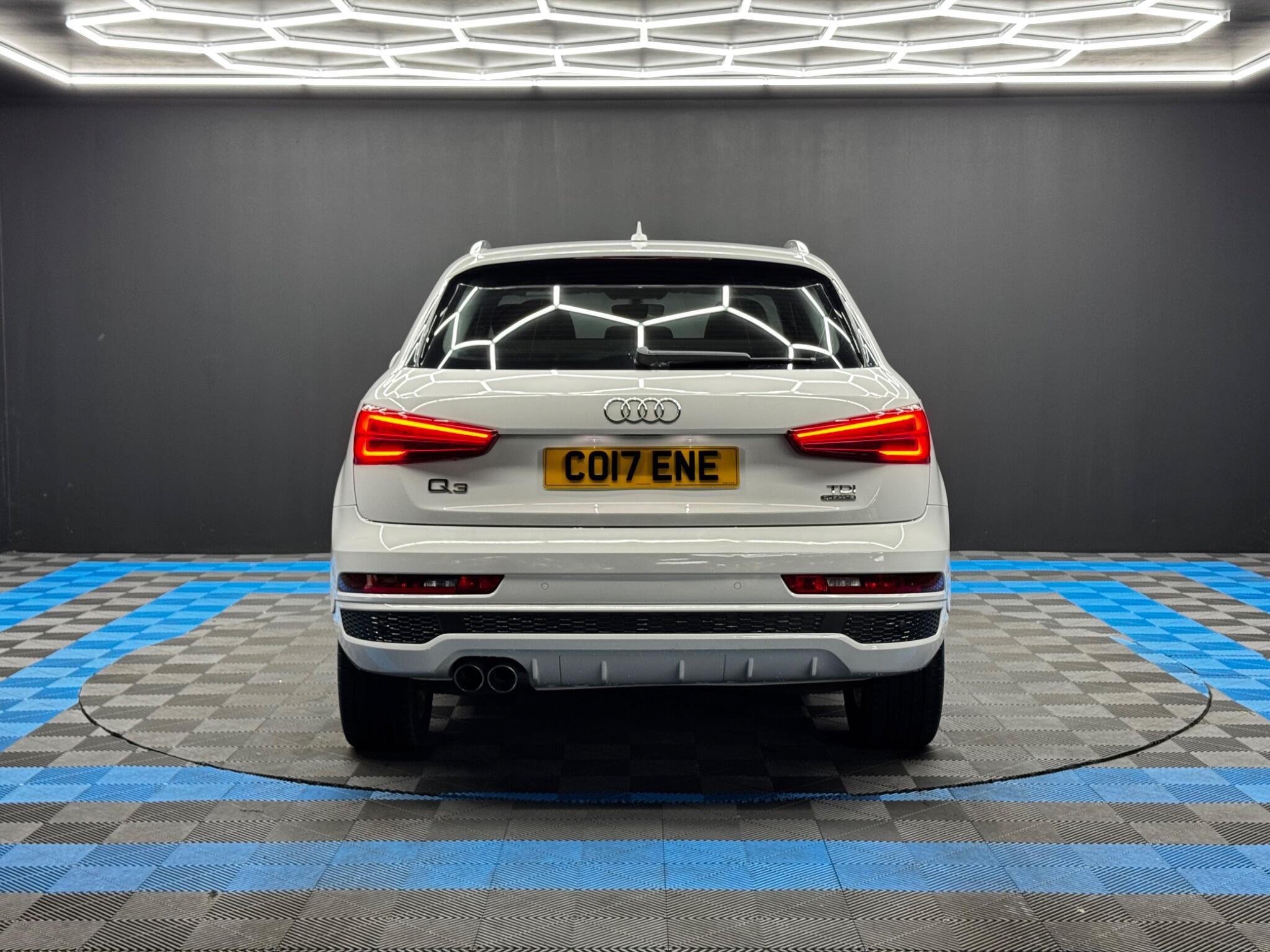 Audi Q3 - Image 6