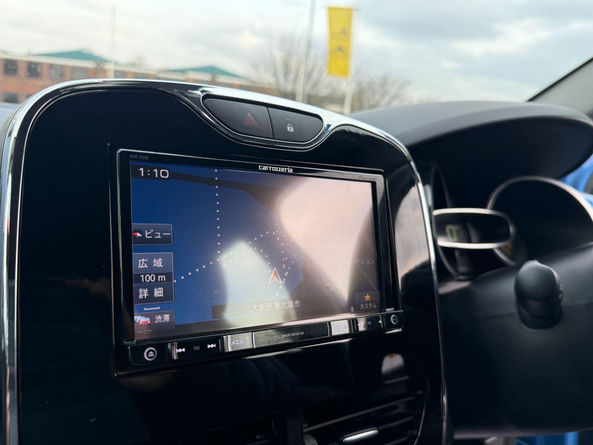 Renault Clio - Image 54