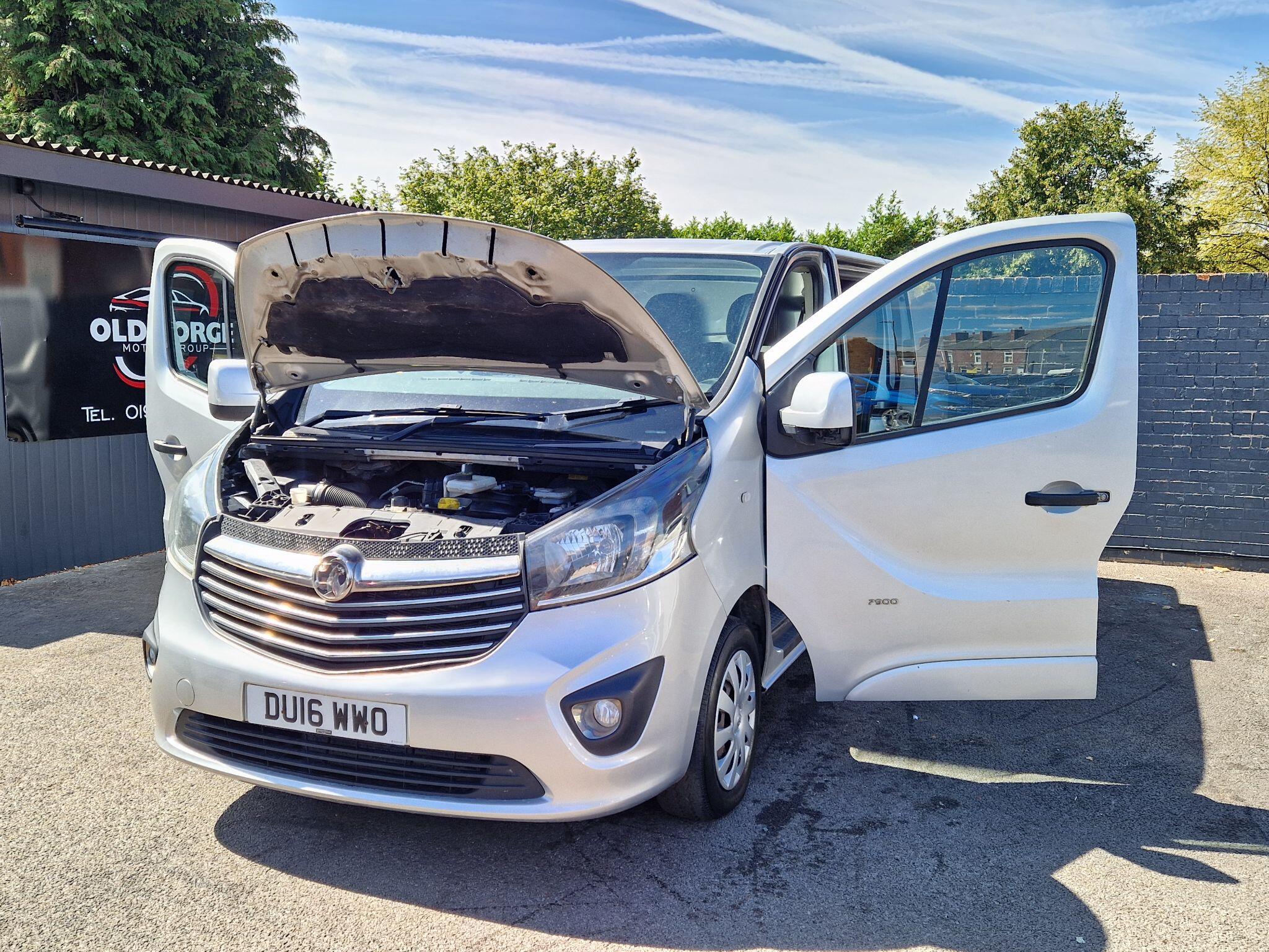Vauxhall Vivaro - Image 14