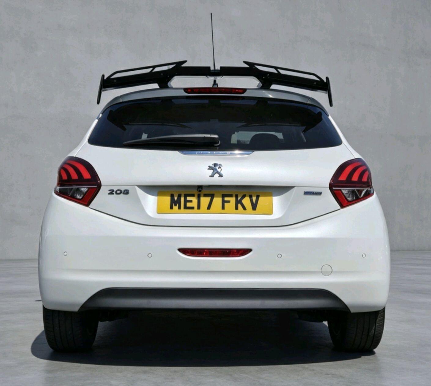 Peugeot 208 - Image 6