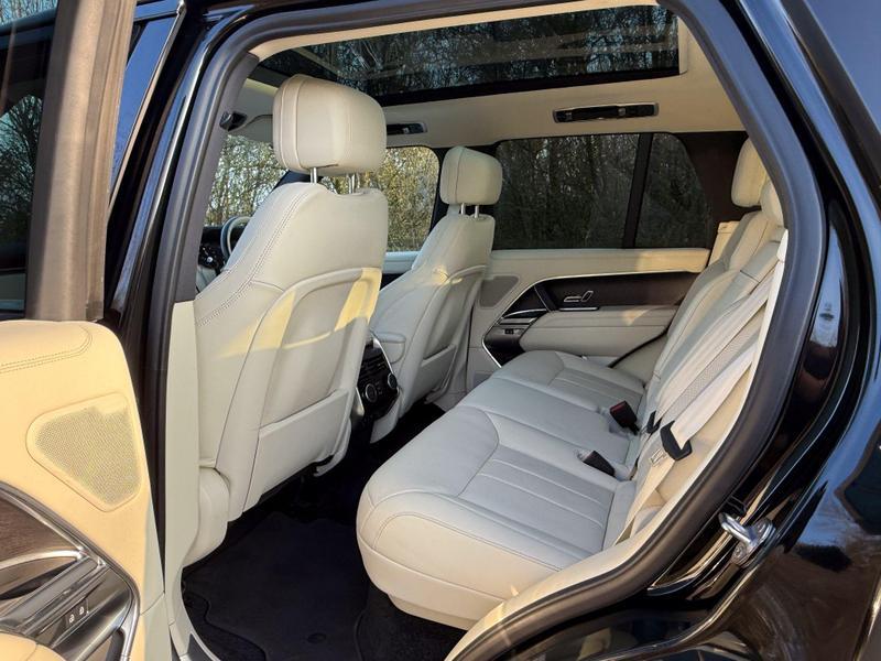 Land Rover Range Rover - Image 10
