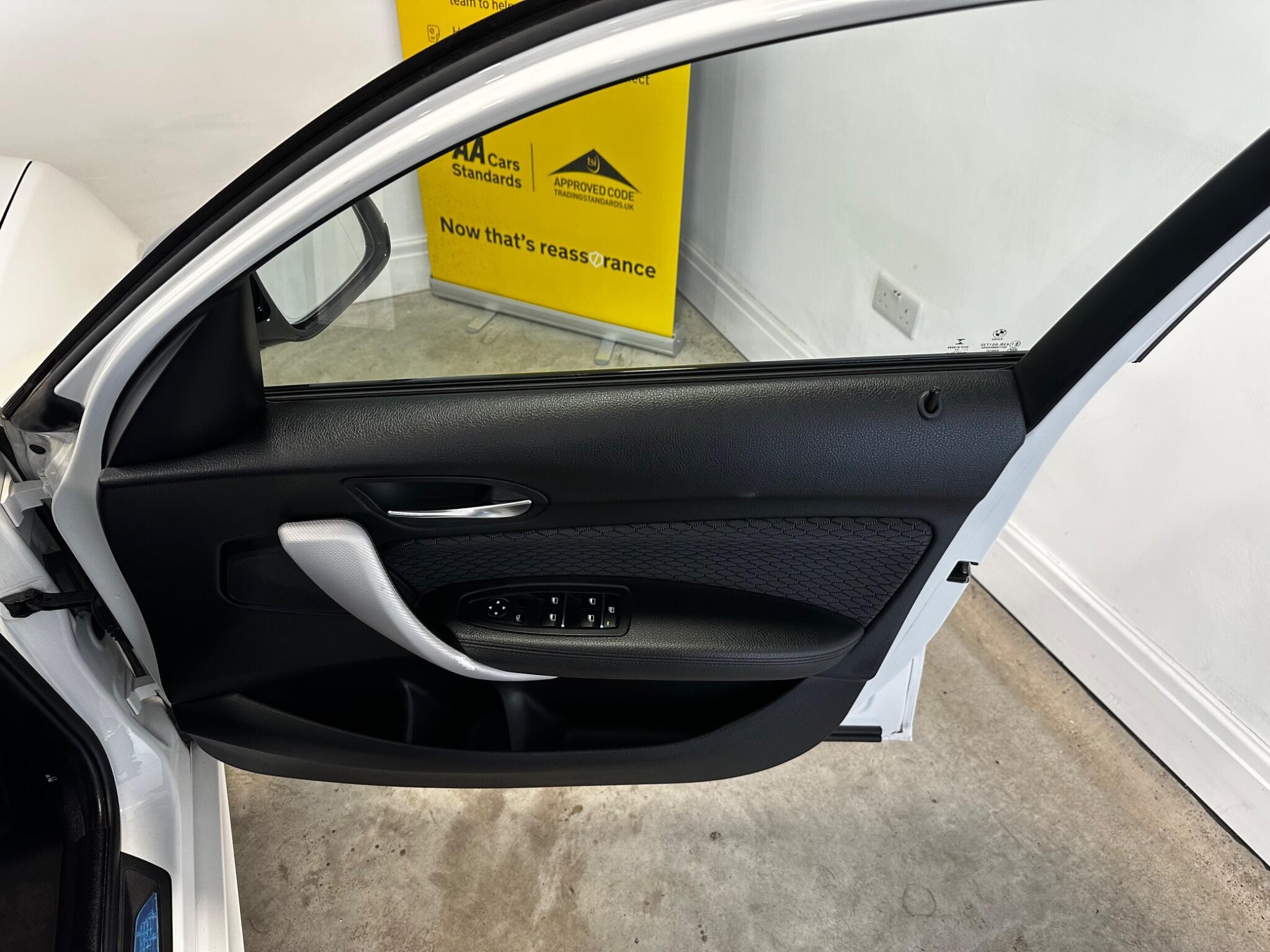 BMW 1 Series - Image 12