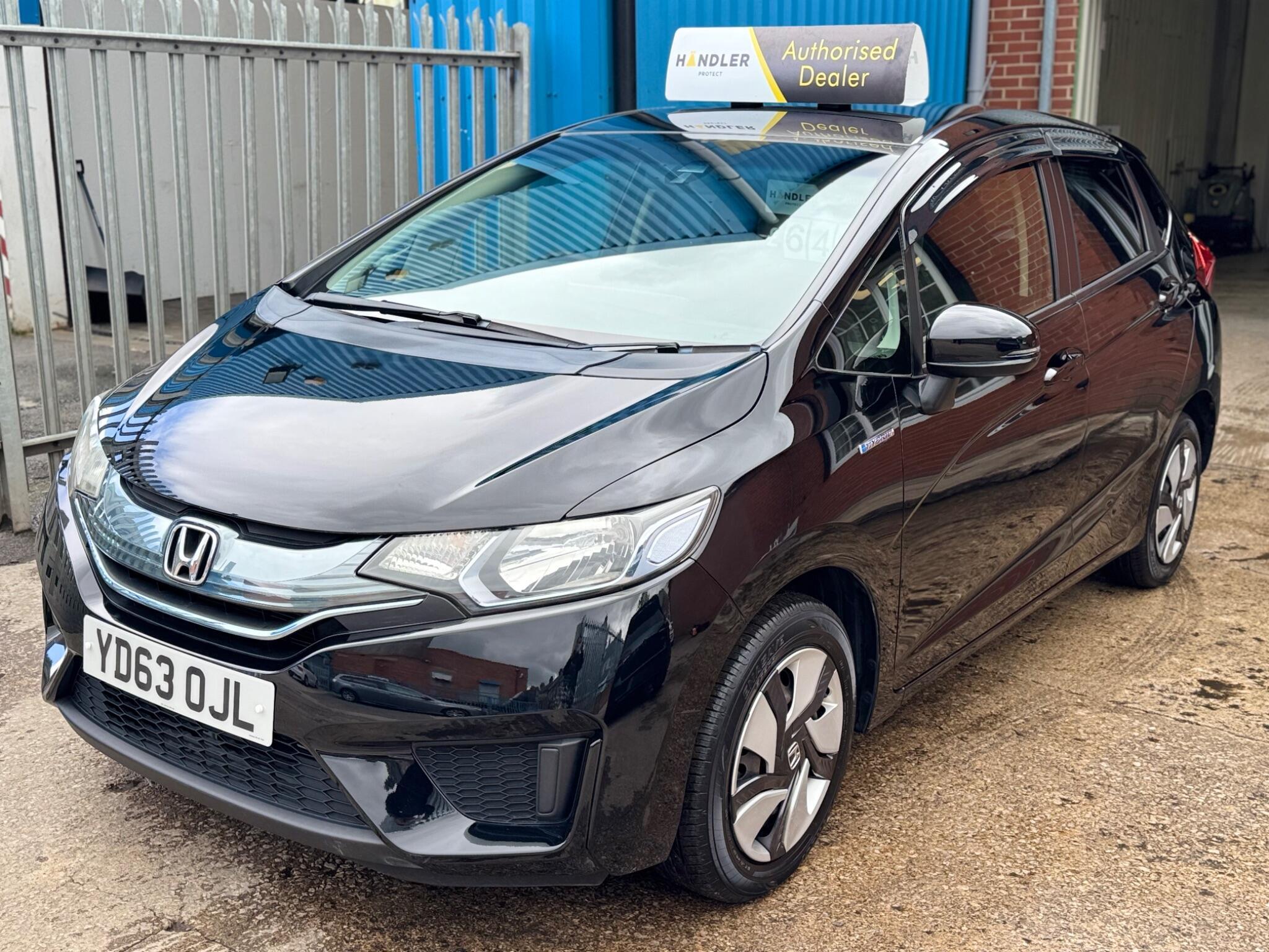 Honda FIT - Image 11