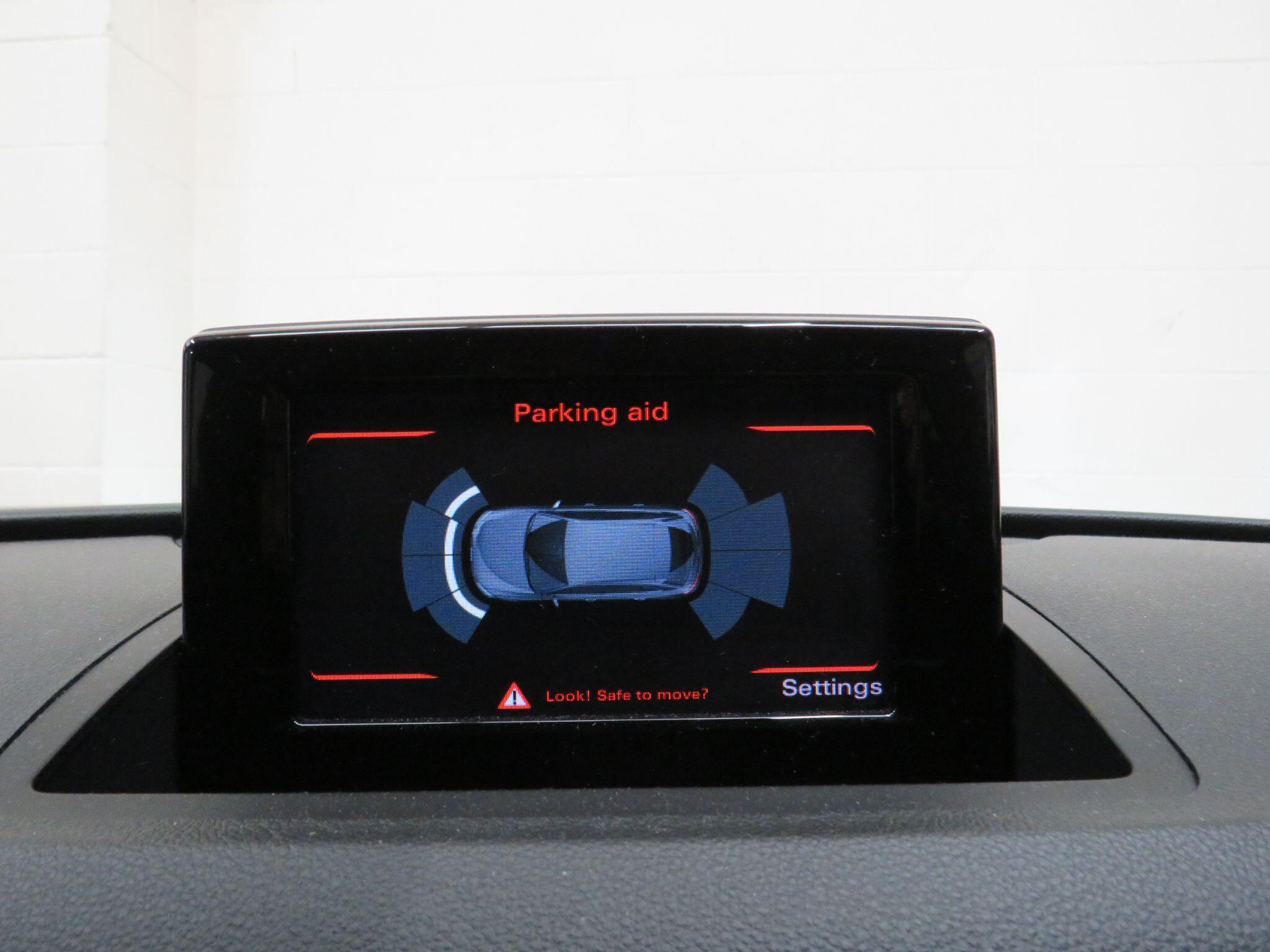 Audi Q3 - Image 19