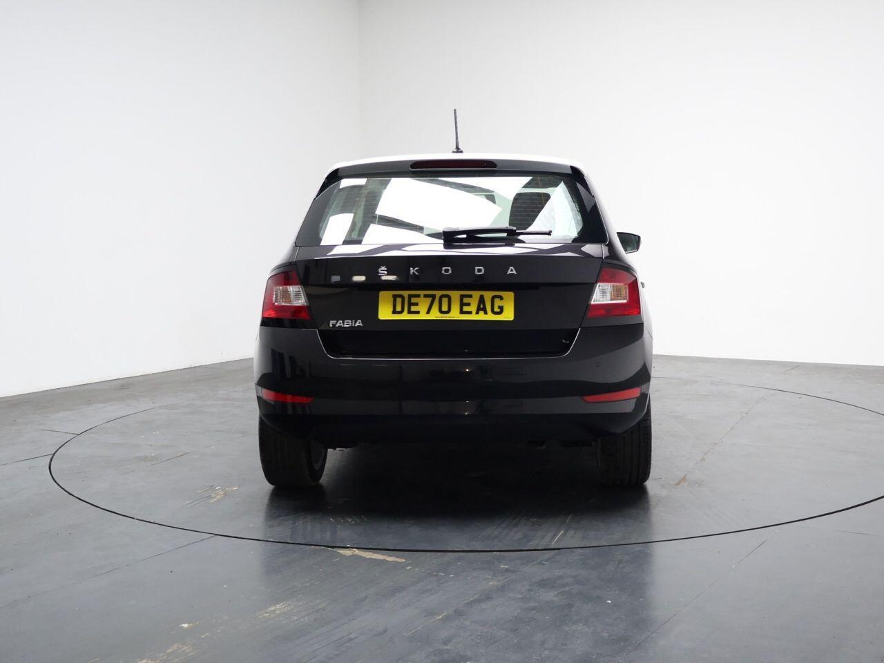 Skoda Fabia - Image 10