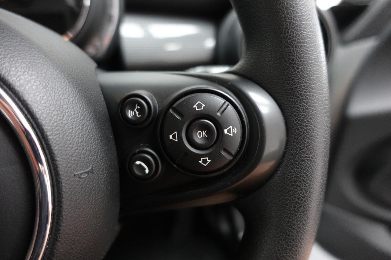 MINI Hatch - Image 9