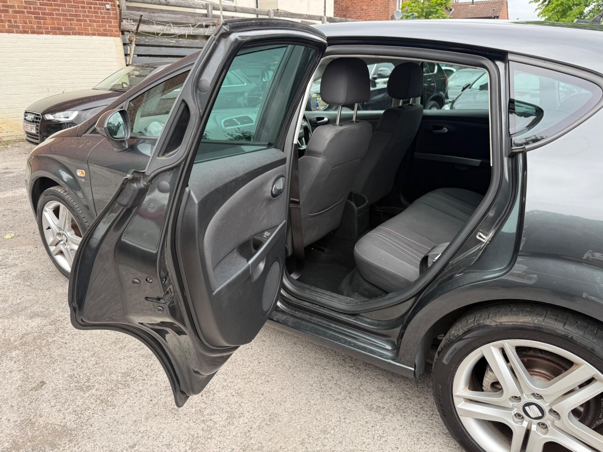 SEAT Leon - Image 25