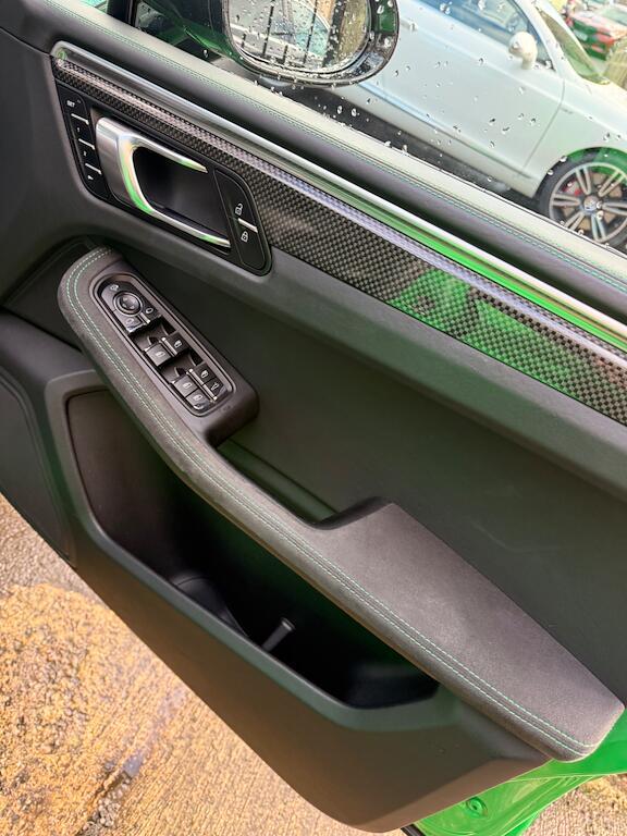 Porsche Macan - Image 15