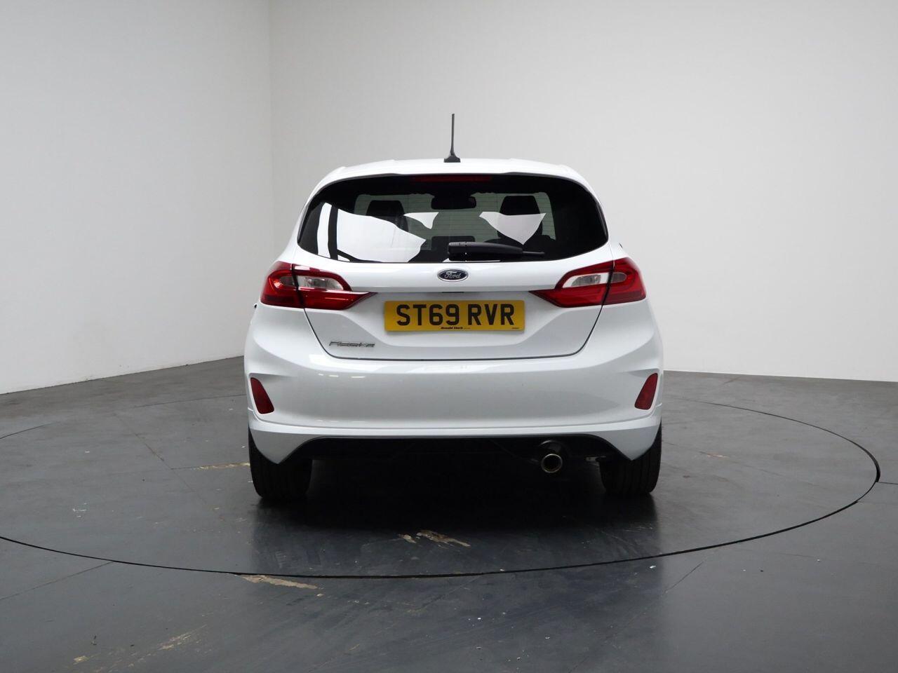 Ford Fiesta - Image 11