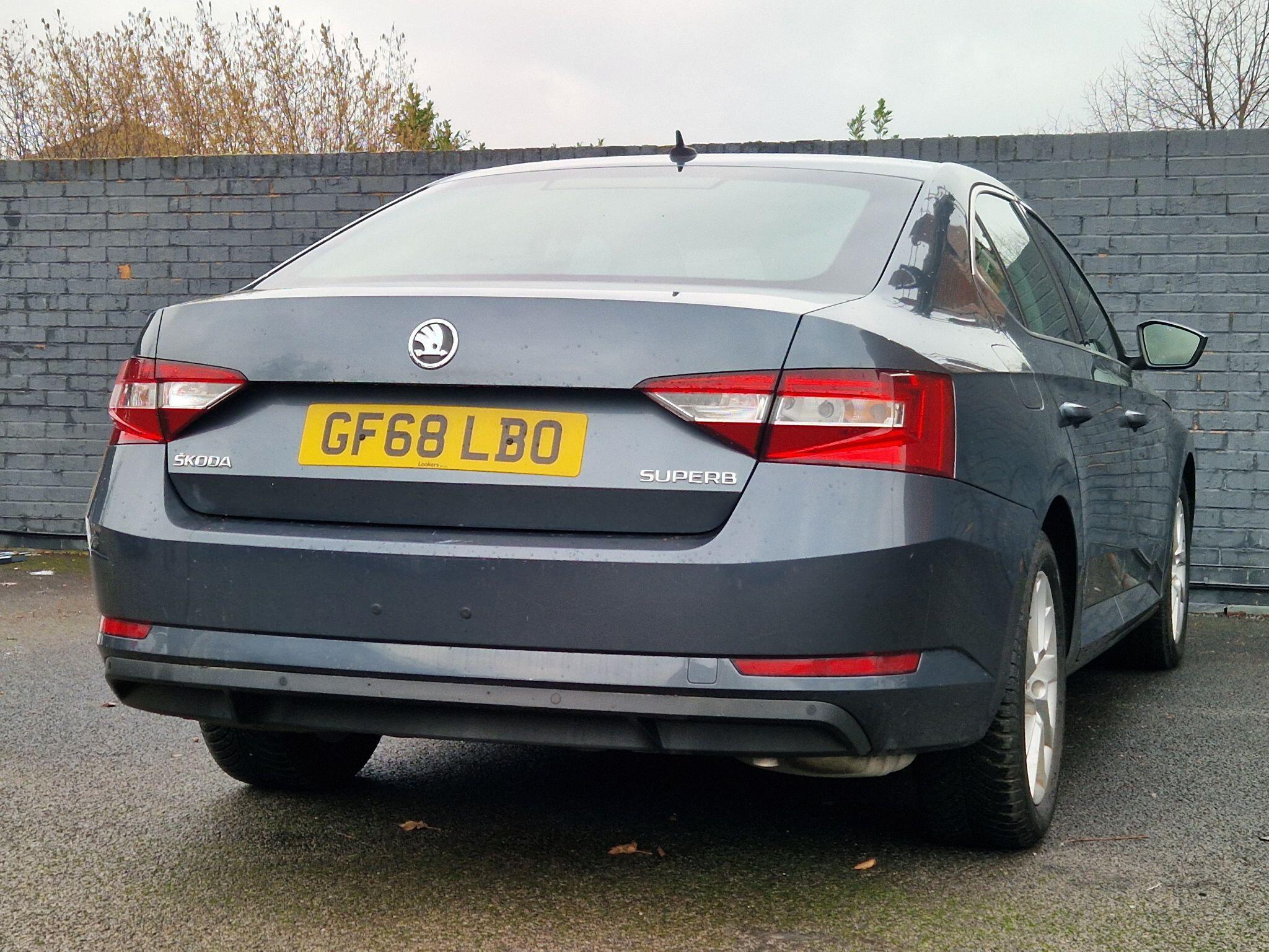 Skoda Superb - Image 25