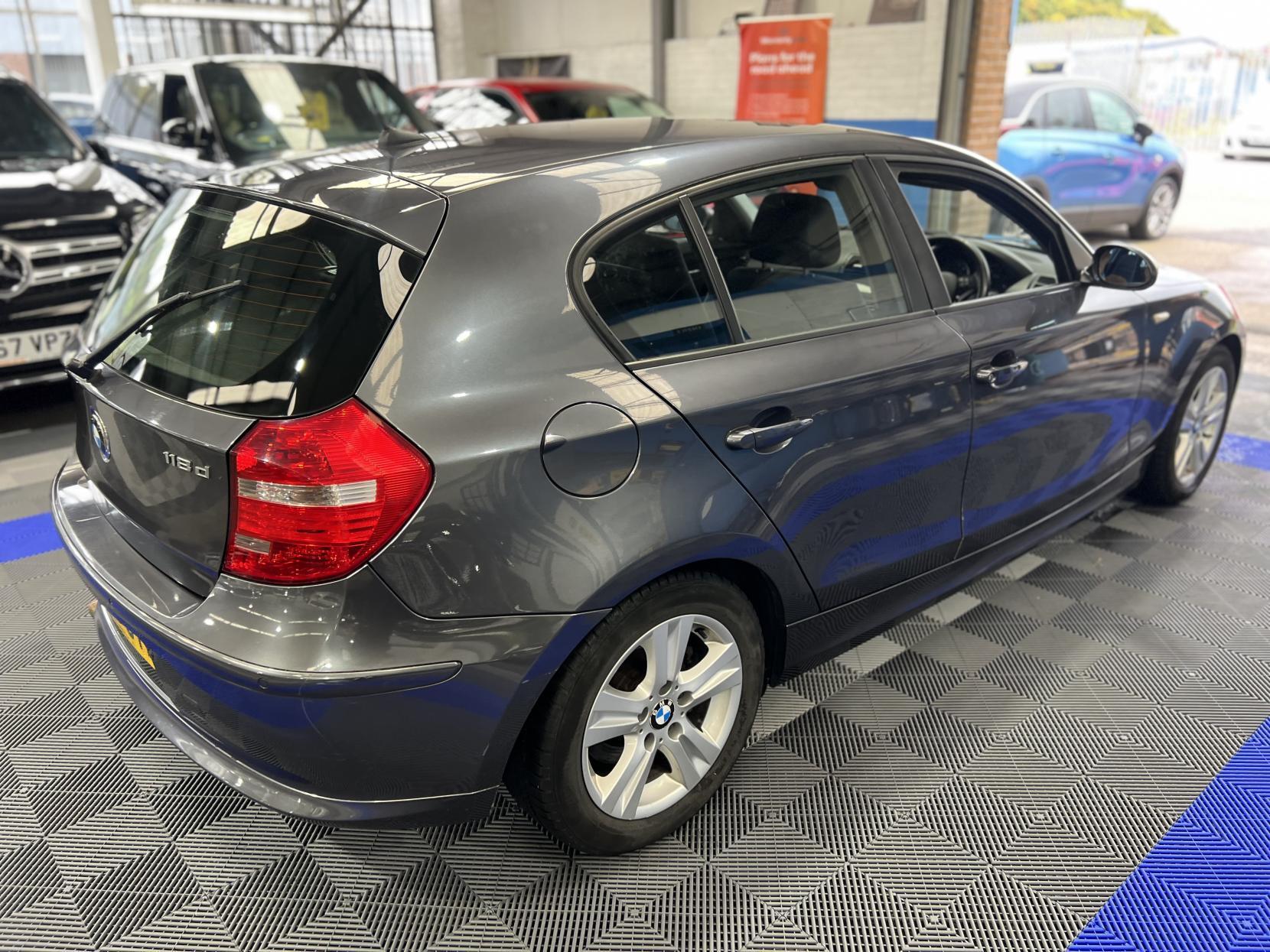 BMW 1 Series - Image 6