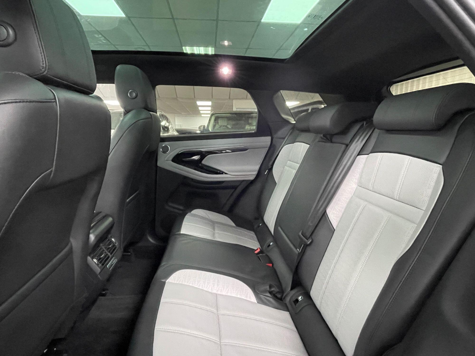 Land Rover Range Rover Evoque - Image 27