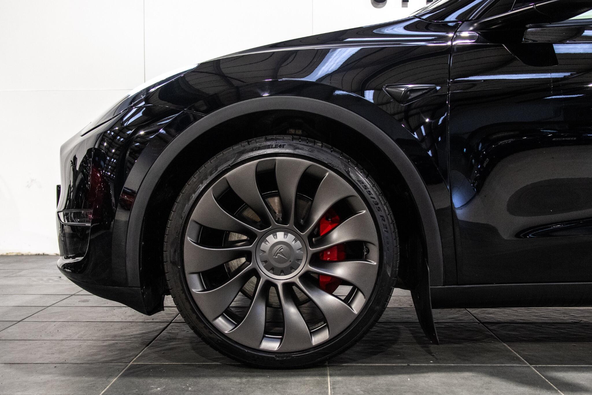 Tesla Model Y - Image 6