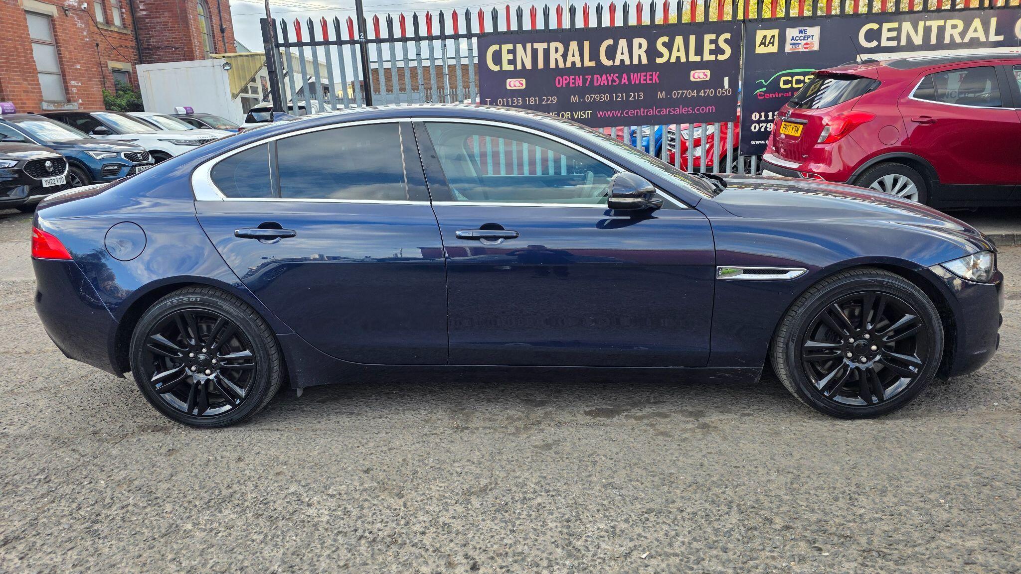 Jaguar XE - Image 5