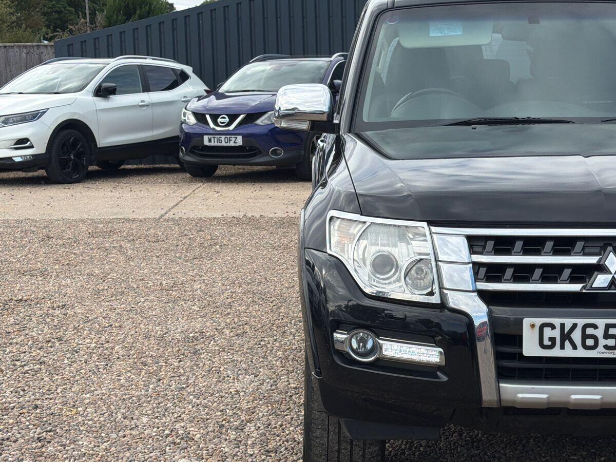 Mitsubishi Shogun - Image 9